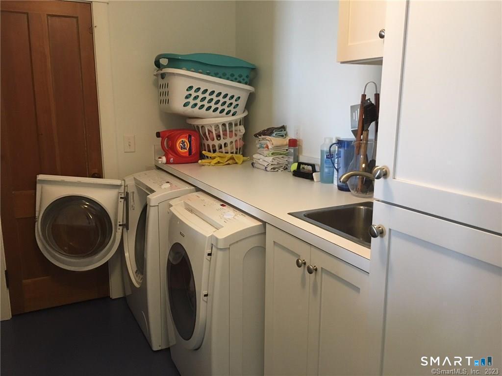 33 Ridgewood Avenue photo 17