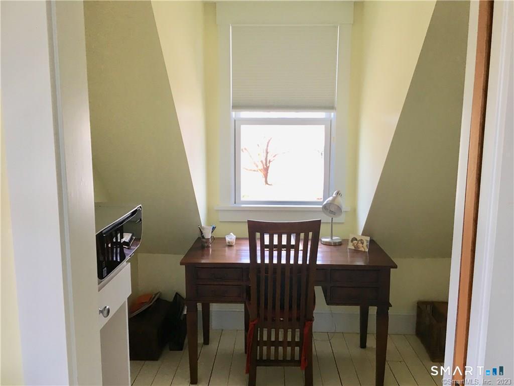 33 Ridgewood Avenue photo 23