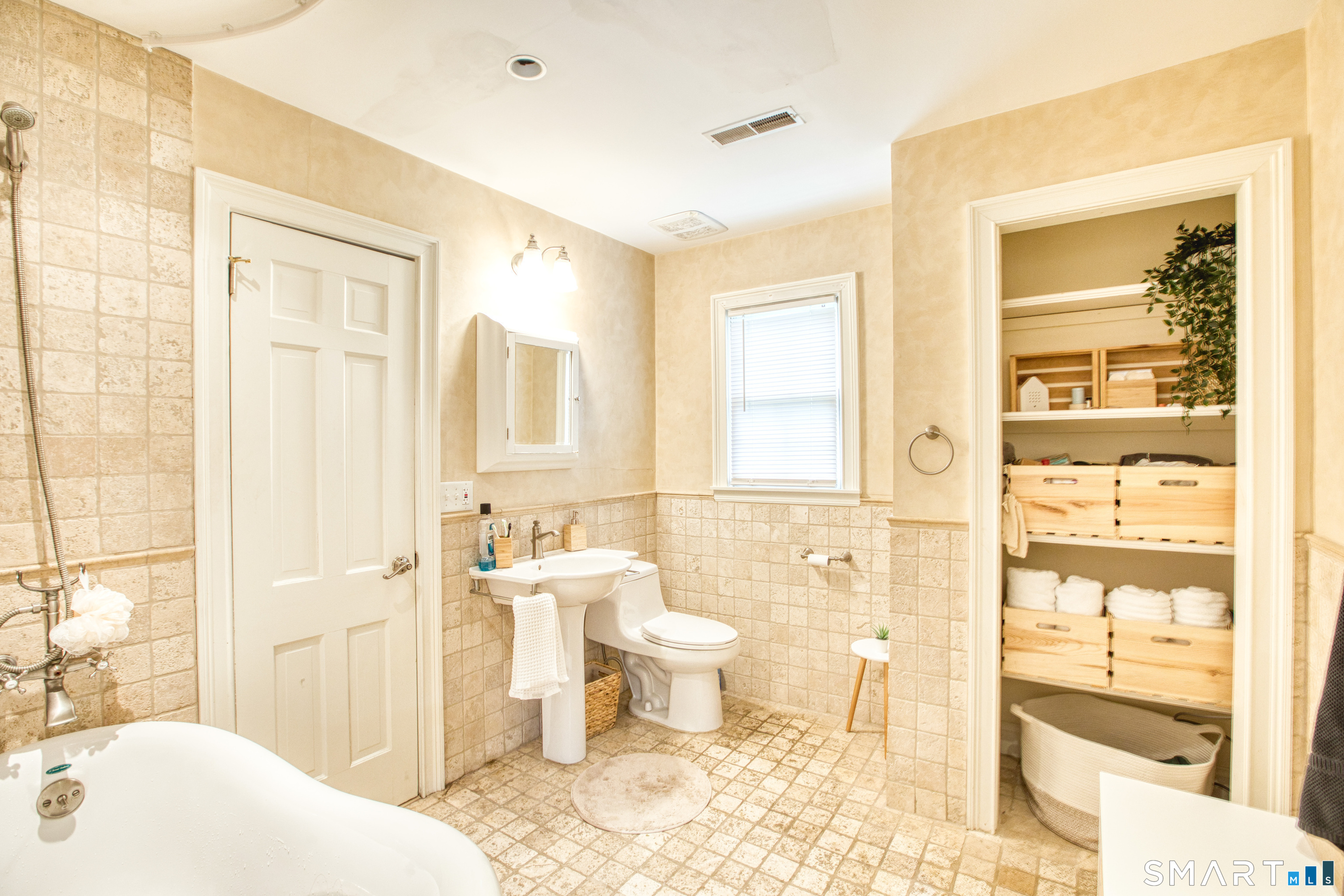 119 Dundee Road photo 11