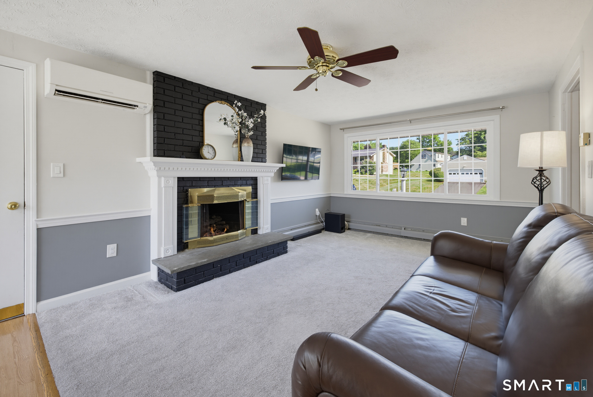 97 Nutmeg Drive photo 5