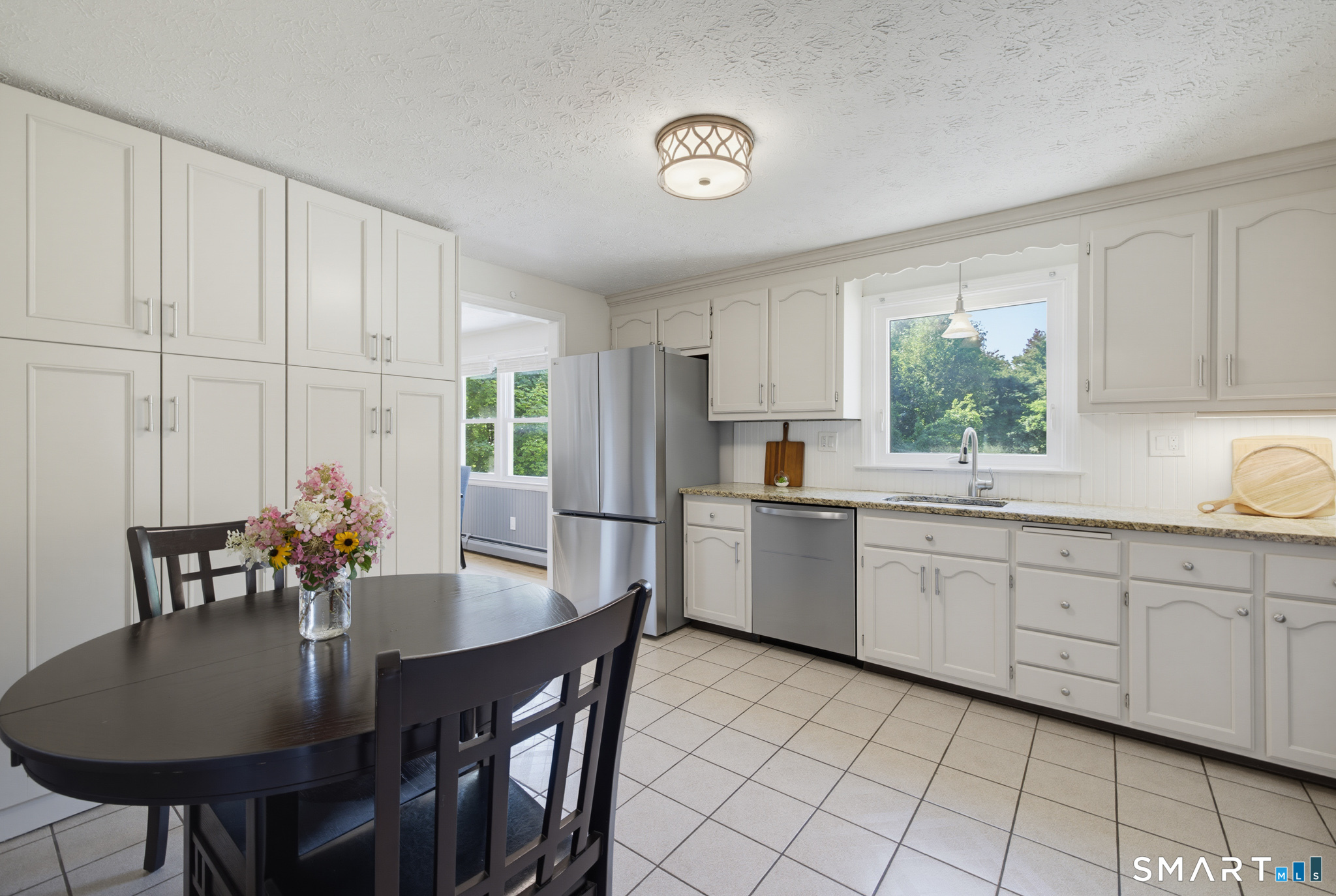 97 Nutmeg Drive photo 10