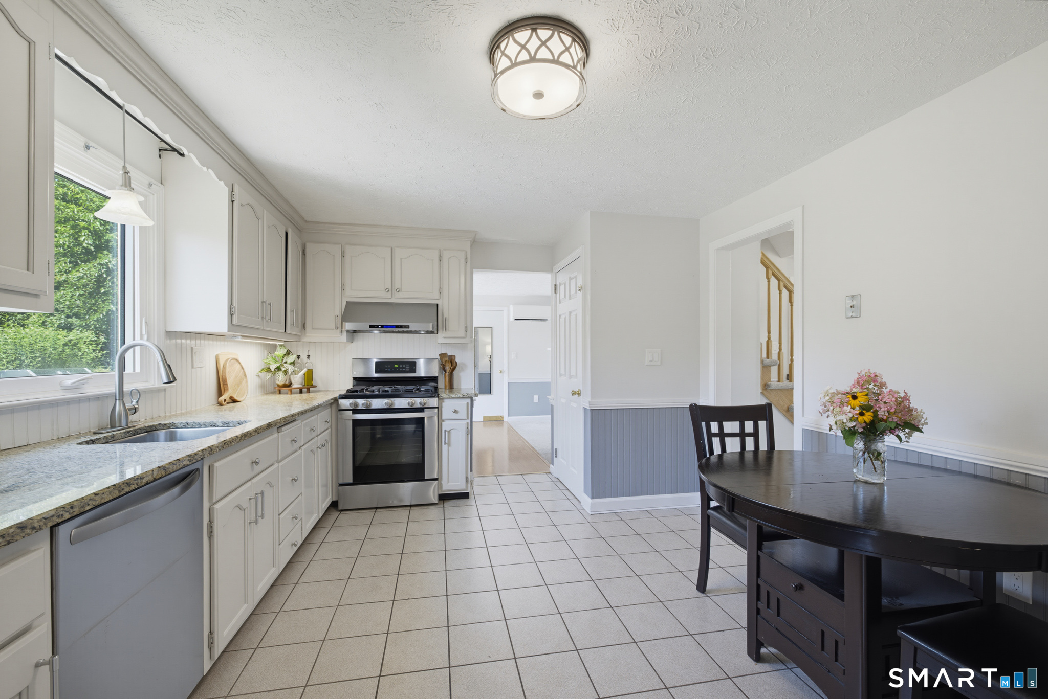 97 Nutmeg Drive photo 11