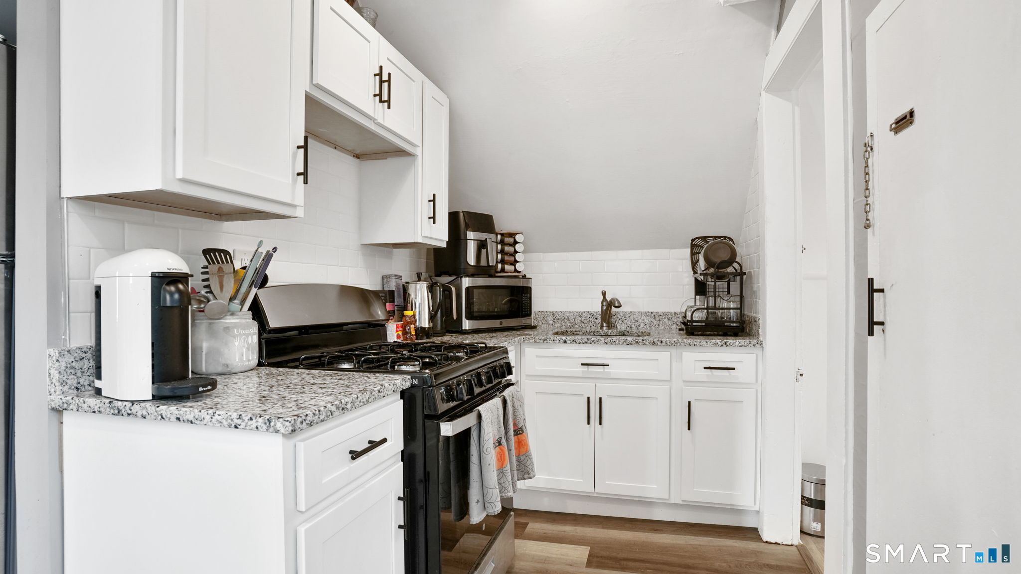 49 Atwater Avenue Unit #3 photo 3