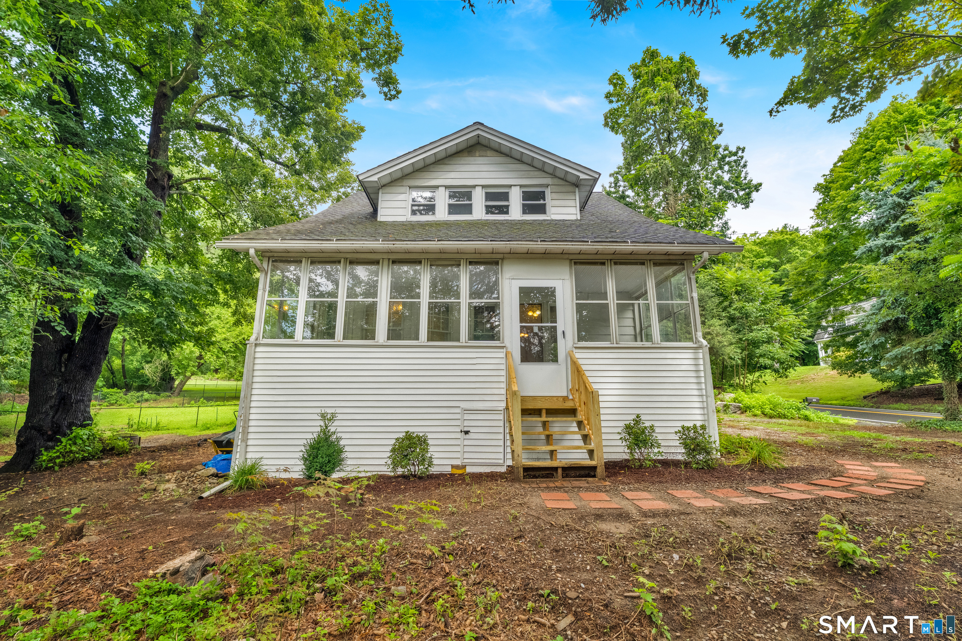 165 Platt Street photo 3