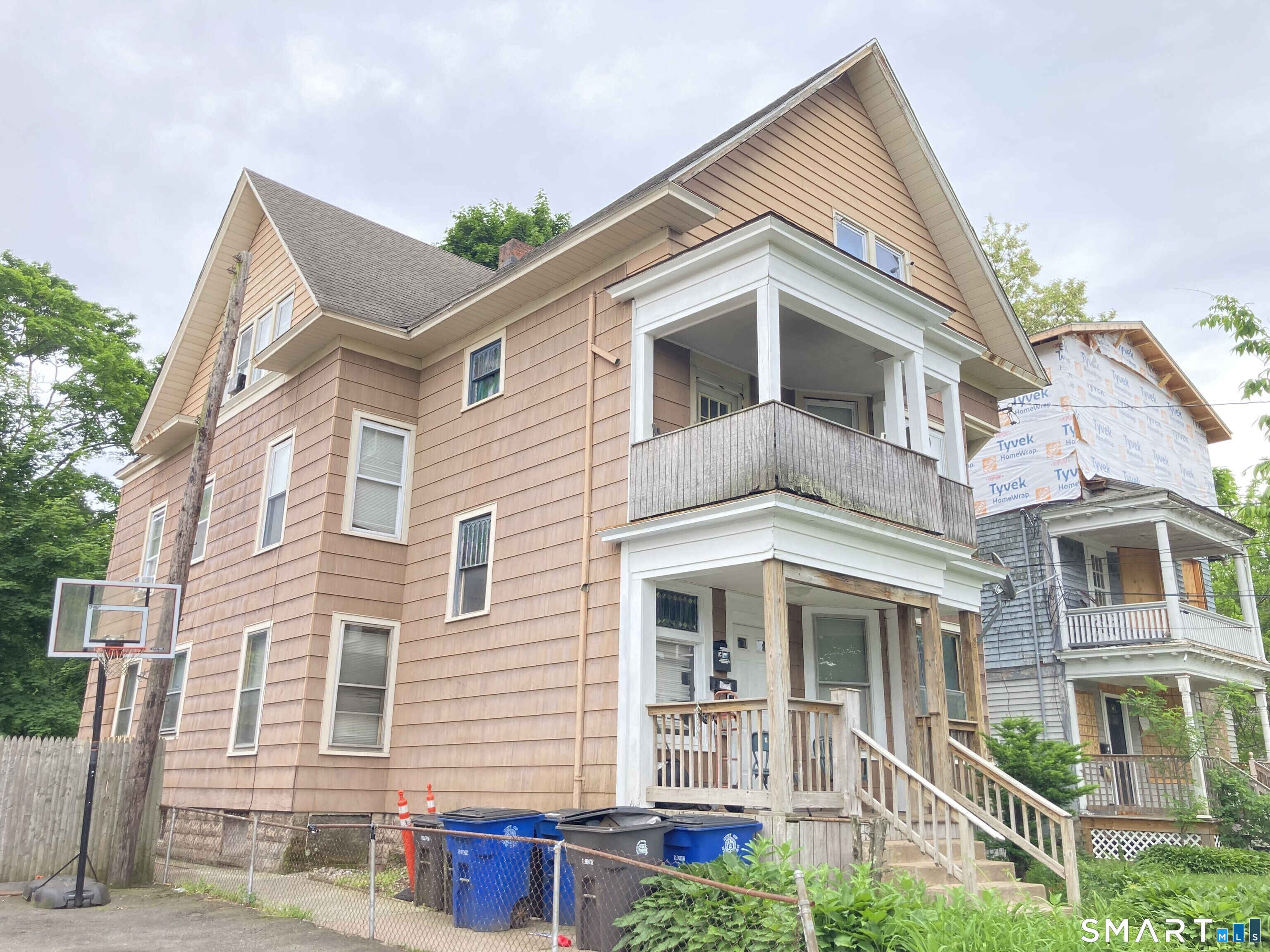 2nd image of 225 Winthrop Ave, New Haven, CT 06511 | MLS# 24196376