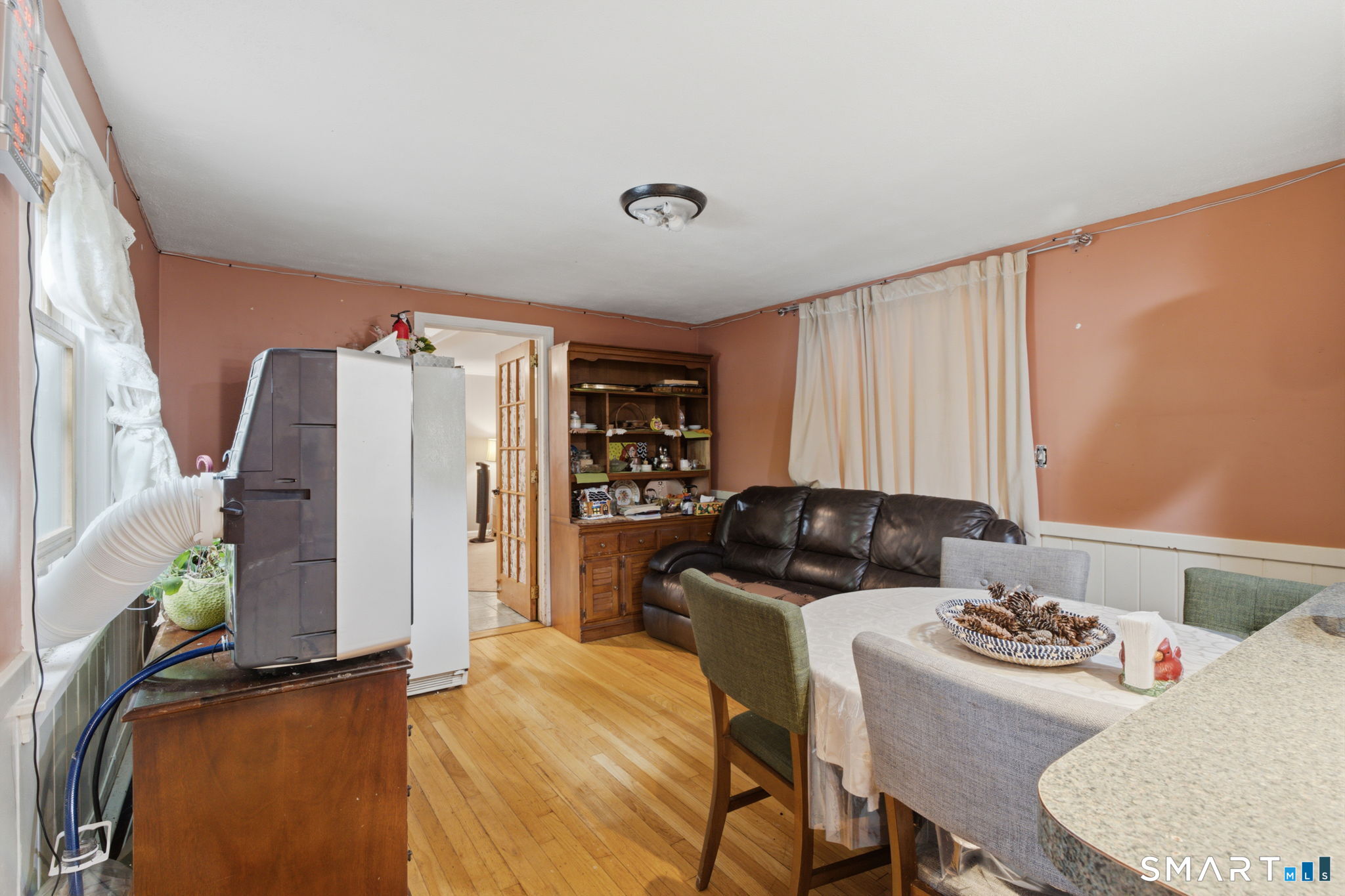 170 Rockwell Avenue photo 8
