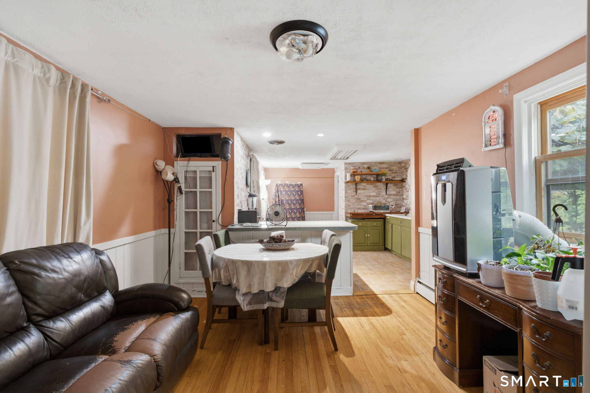 170 Rockwell Avenue photo 7