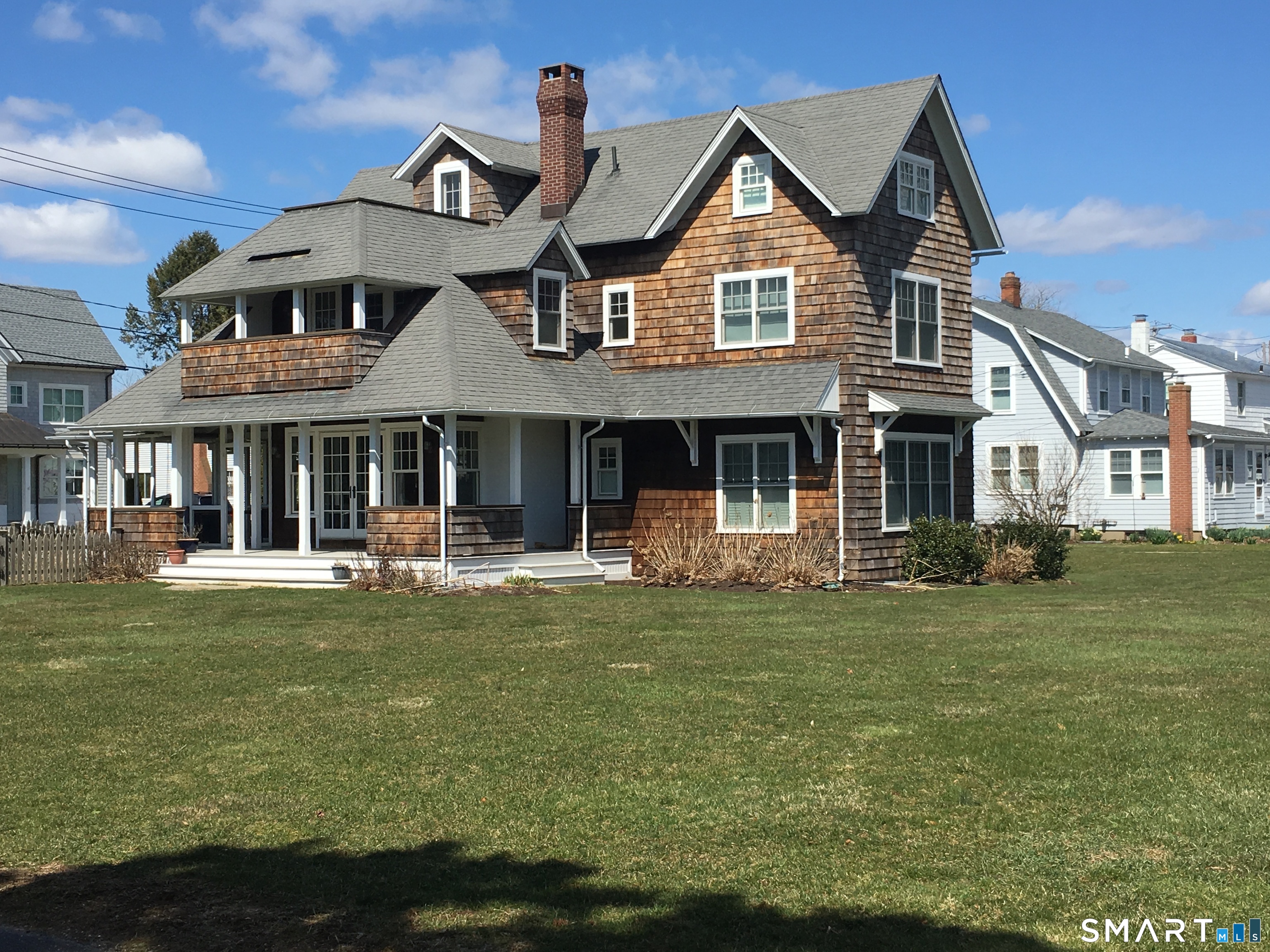 33 Ridgewood Avenue photo 2