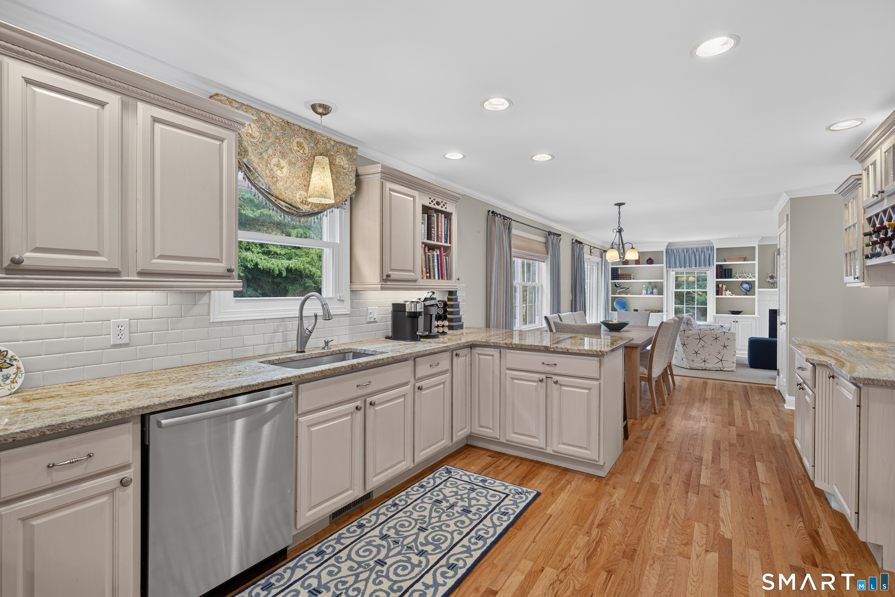 2 Oleander Drive photo 3