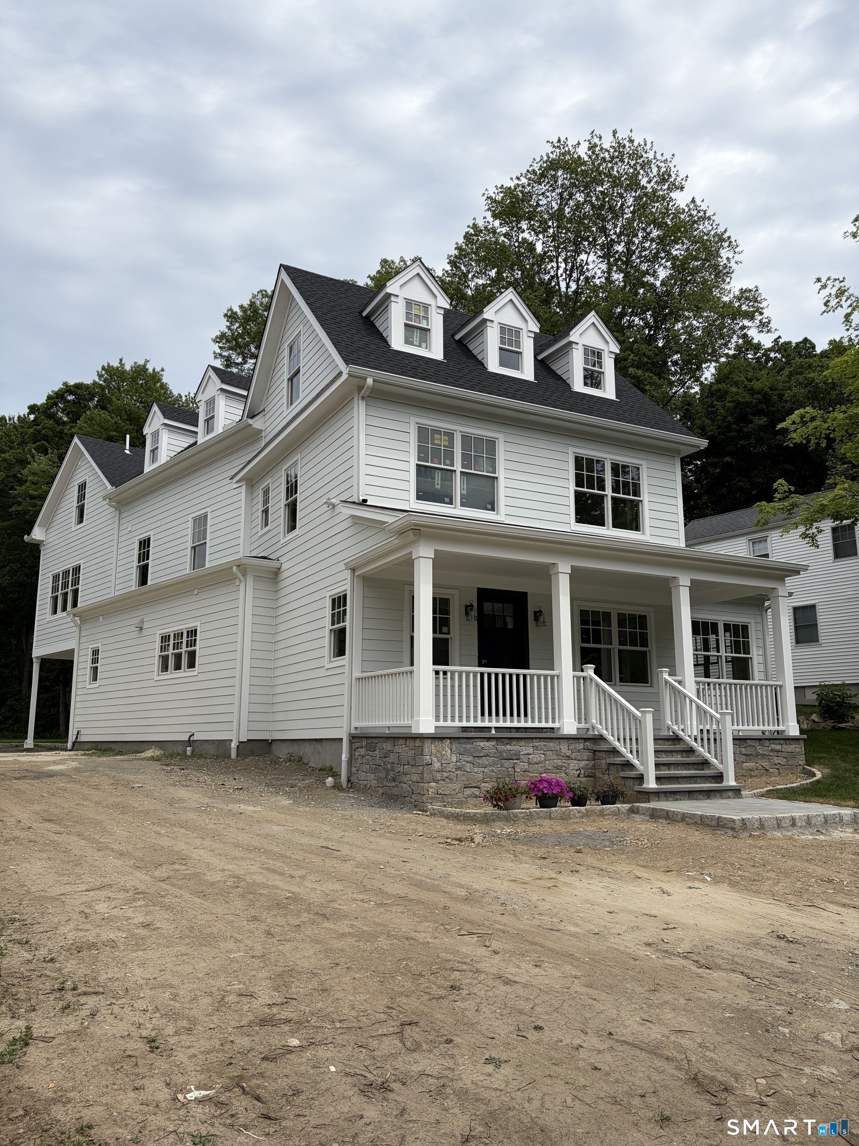 145 River Street, New Canaan, Connecticut photo 4