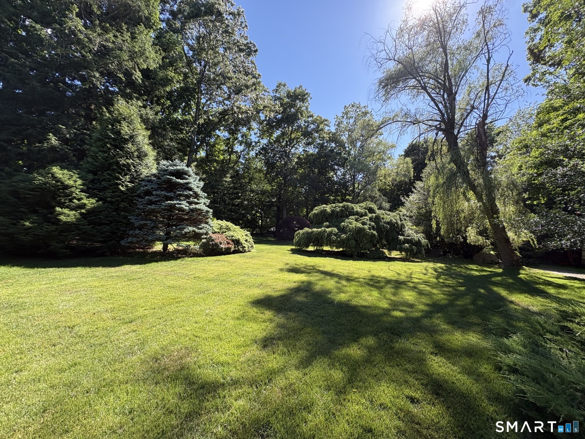 1-2 Hollow Spring Road, Norwalk, Connecticut photo 2