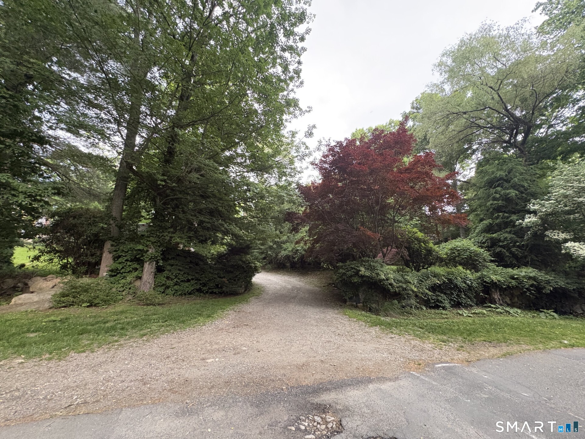 1-2 Hollow Spring Road, Norwalk