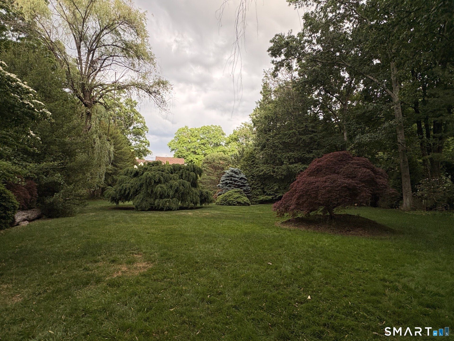 1-2 Hollow Spring Road, Norwalk, Connecticut photo 4