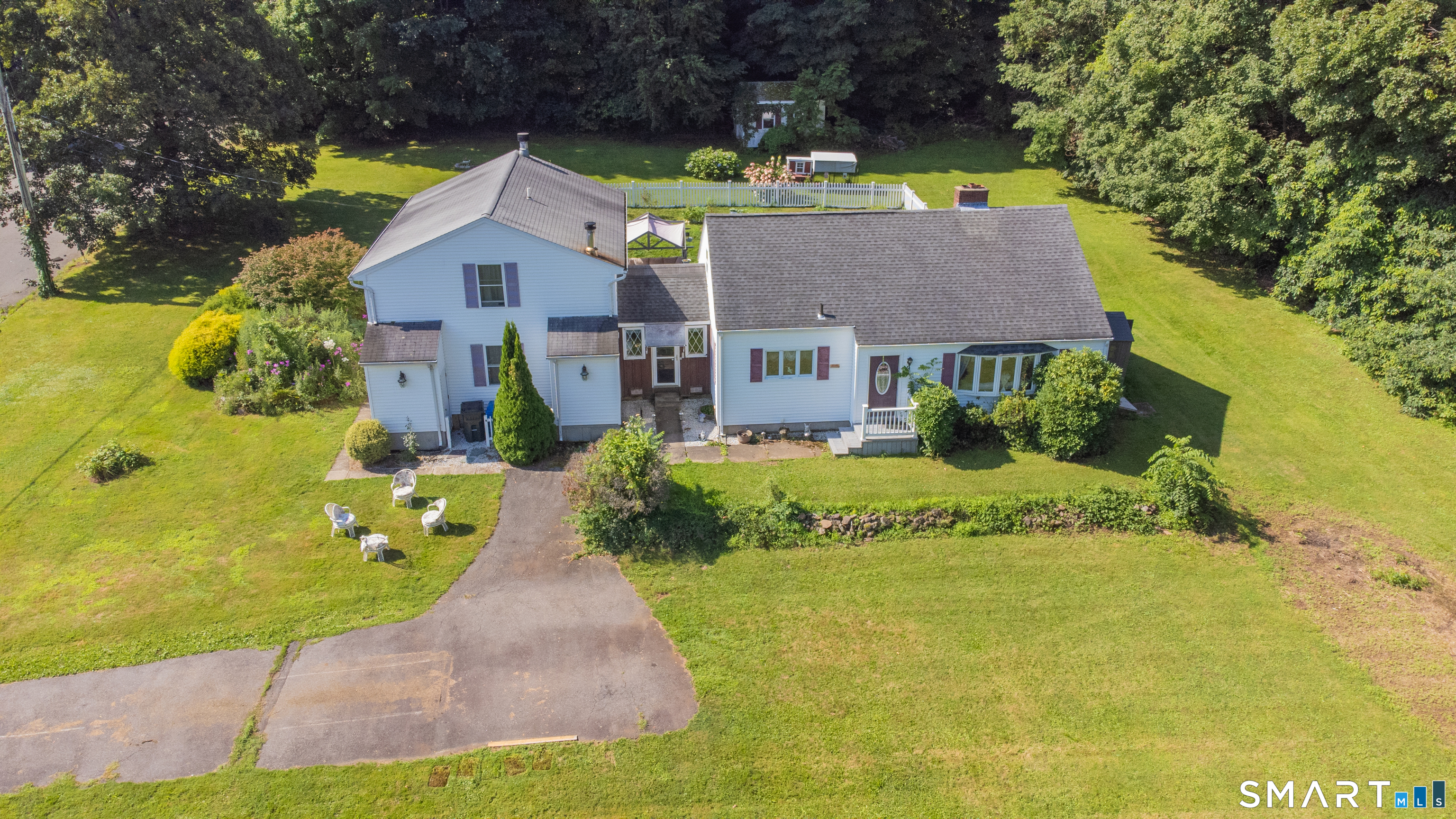 1511 Country Club Road photo 2