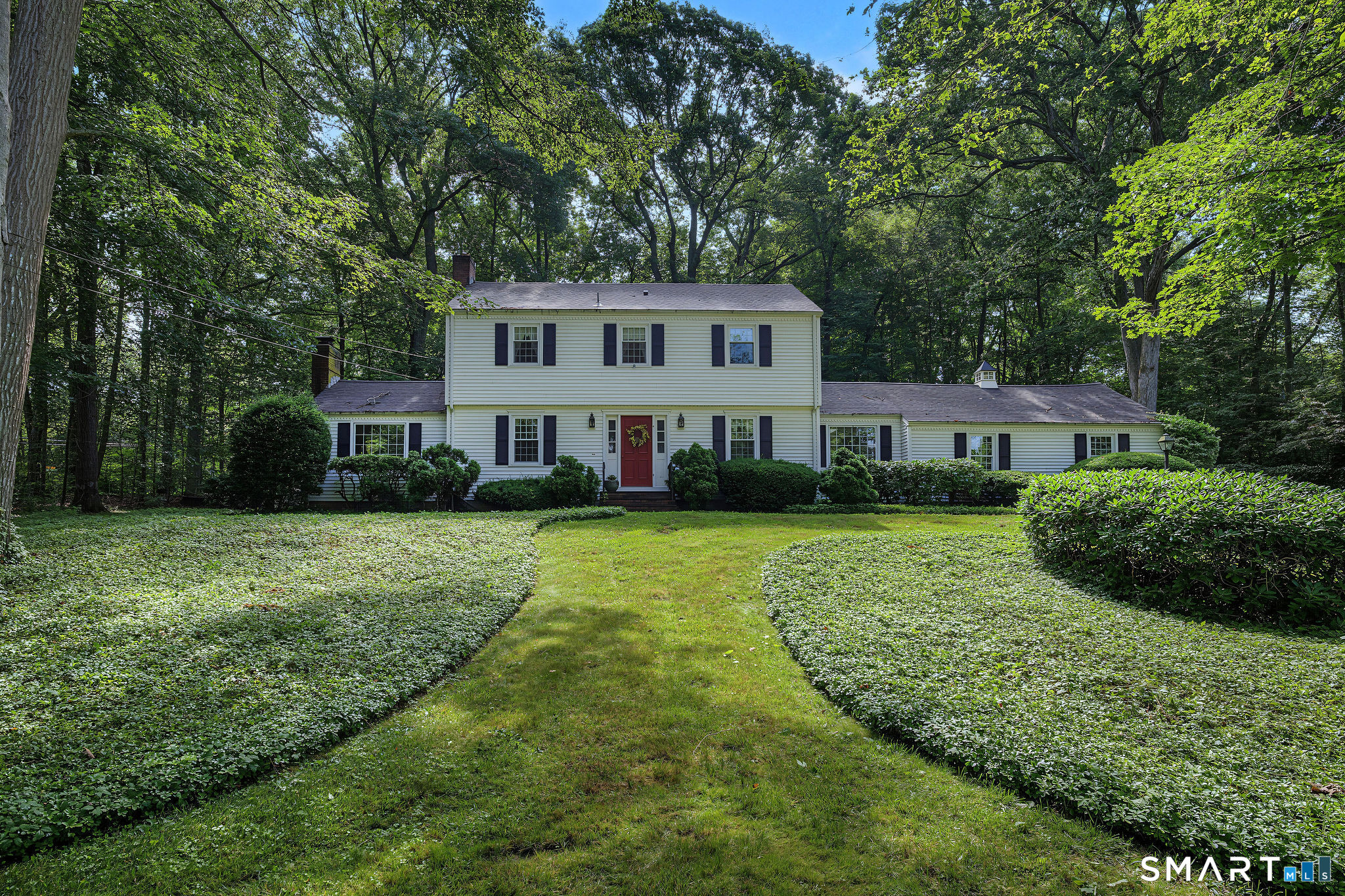 Photo 2 of Single family home for sale at 7 Milestone Ln, Madison, CT 06443 | MLS# 24195695 | Listing updated on 2026-09-12