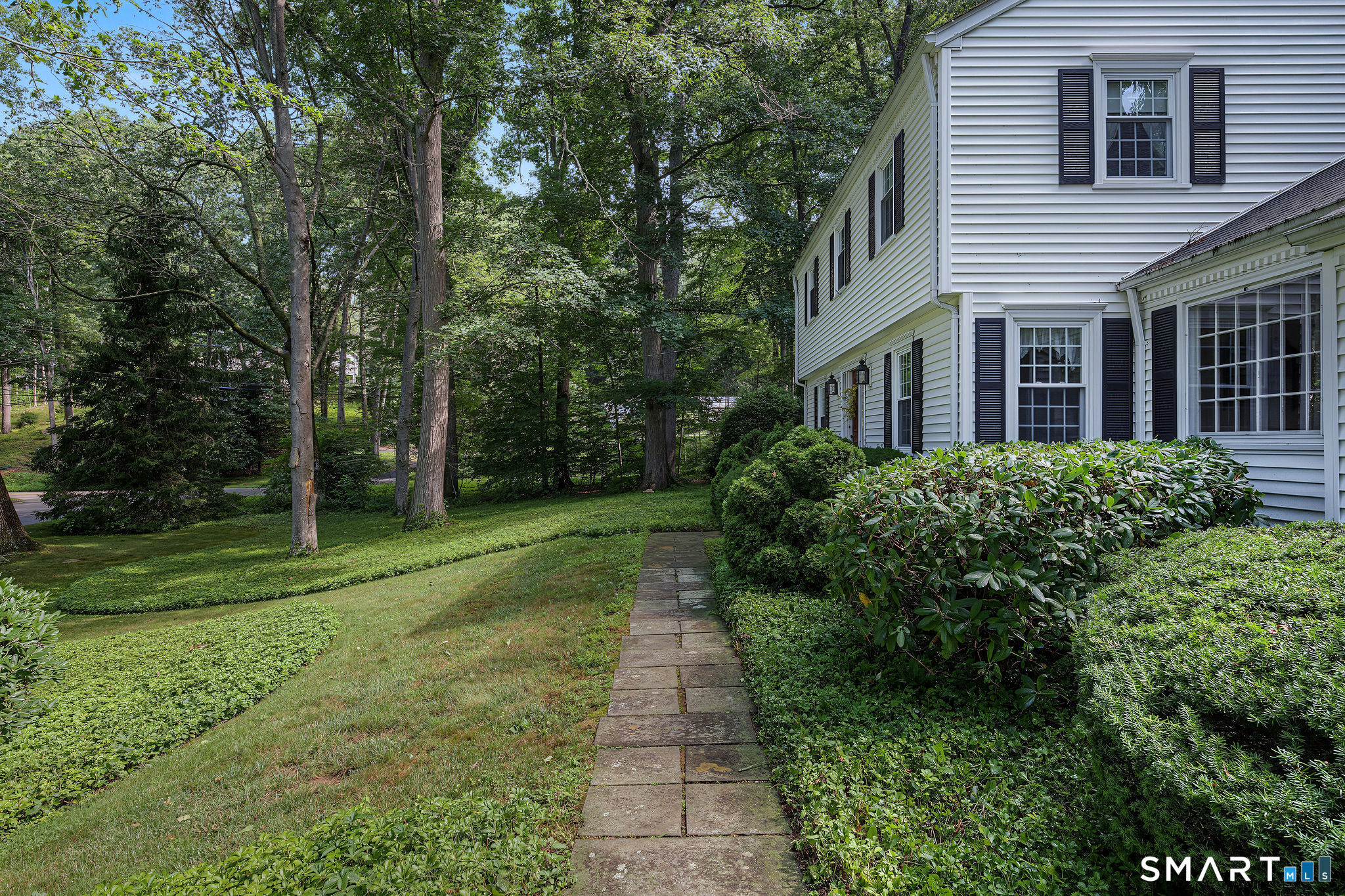 Photo 3 of Single family home for sale at 7 Milestone Ln, Madison, CT 06443 | MLS# 24195695 | Listing updated on 2026-09-12
