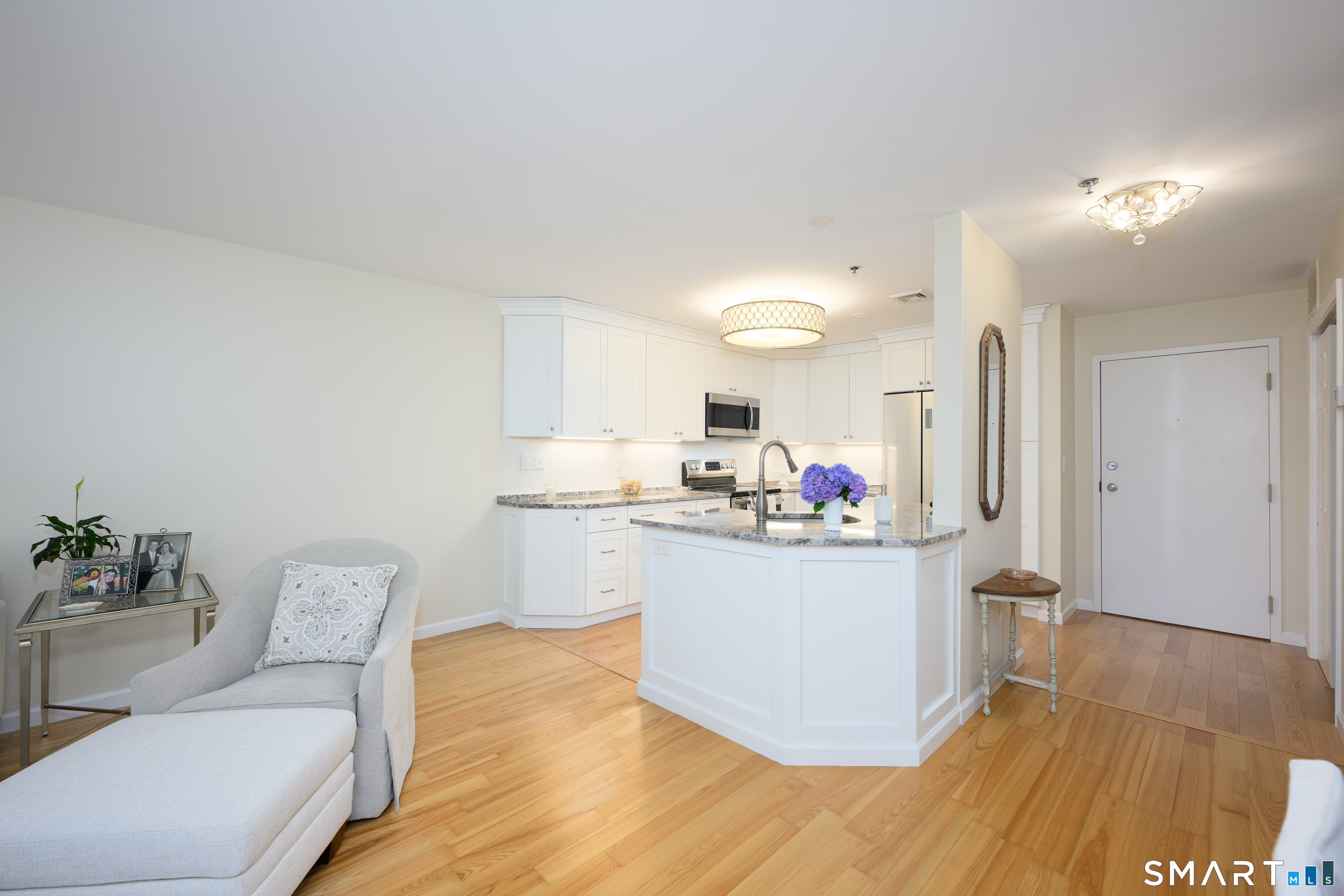 49 Rose Street  Unit #208 photo 8