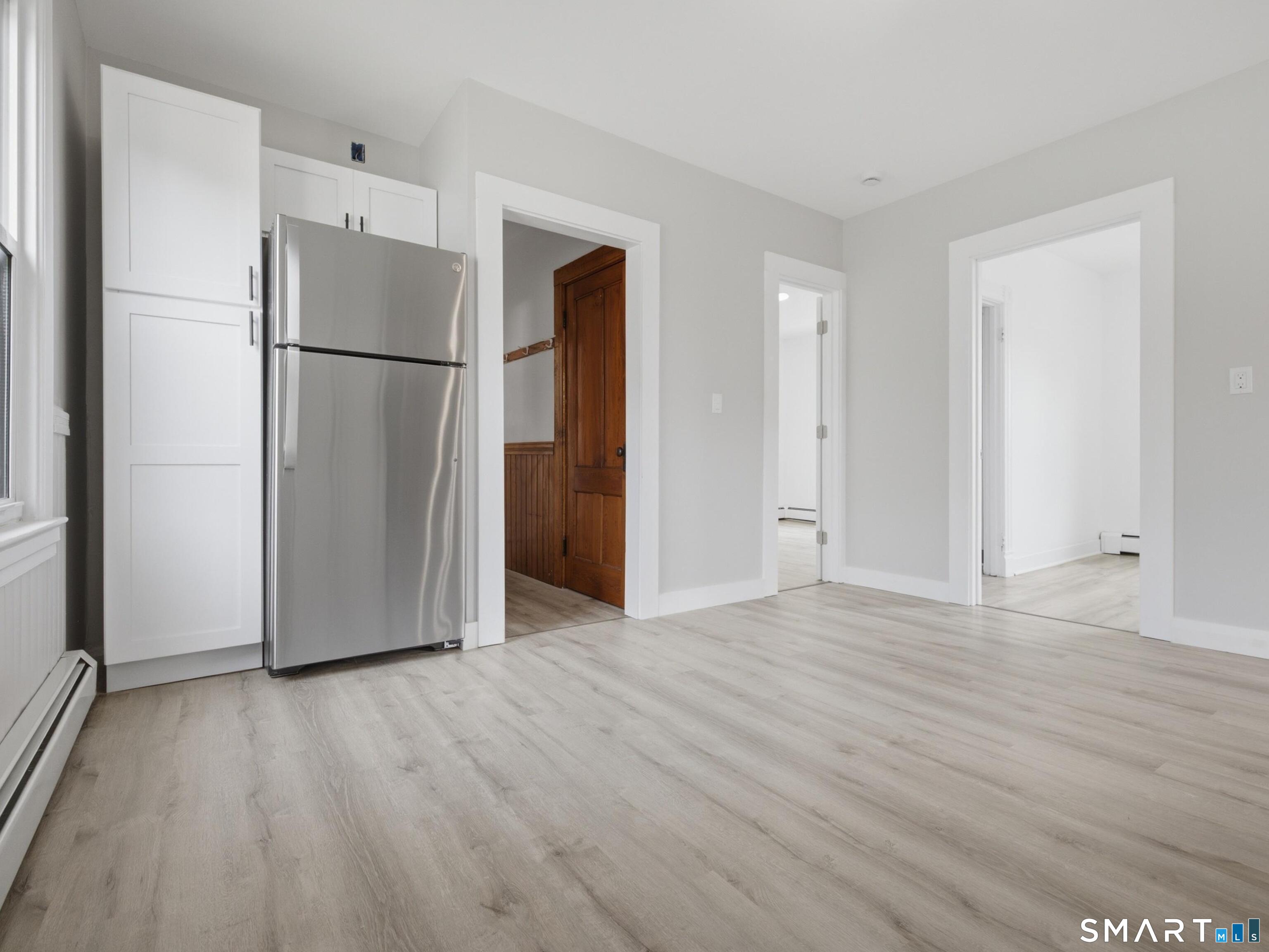 35 Moore Avenue photo 19