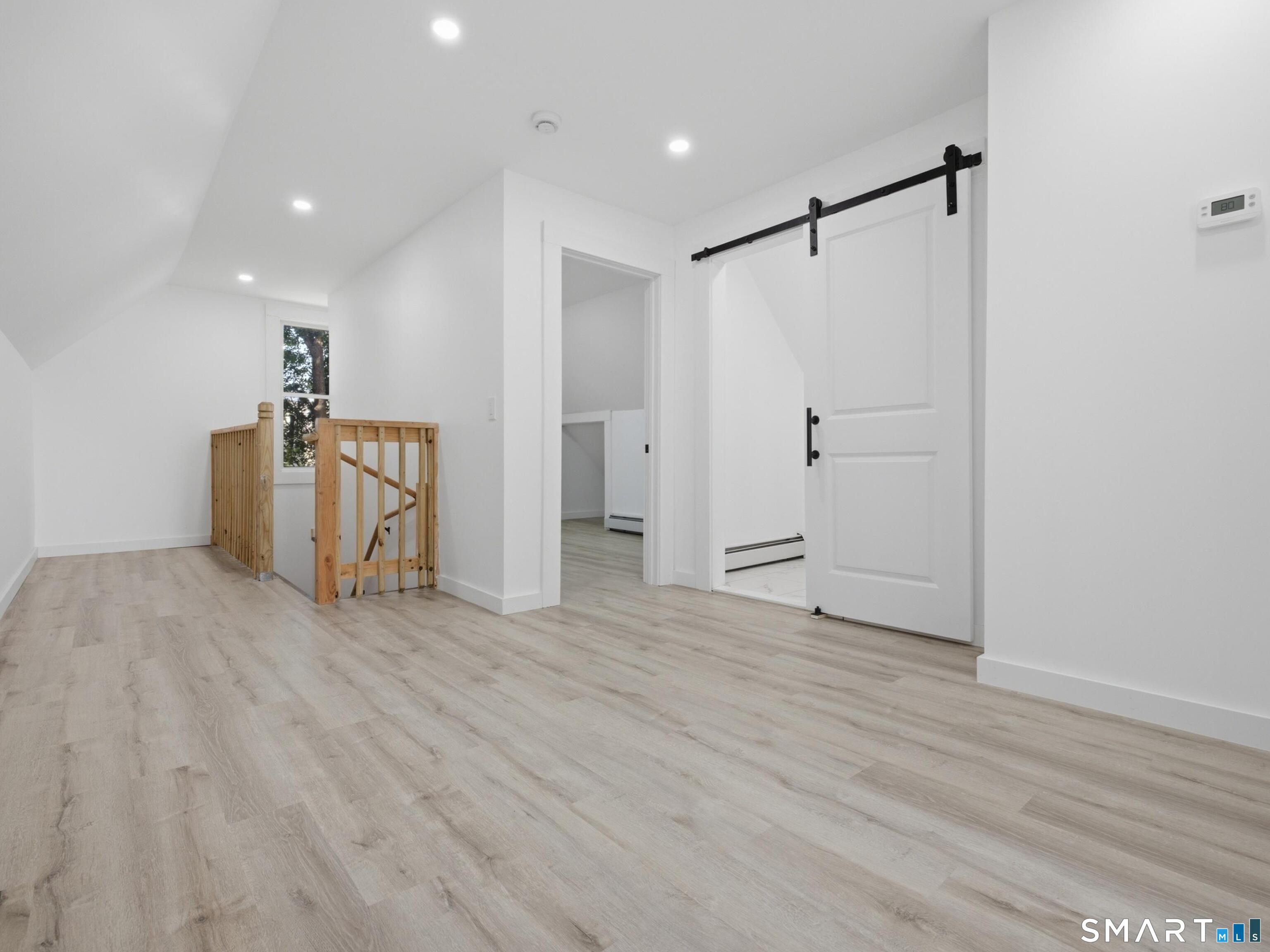 35 Moore Avenue photo 27