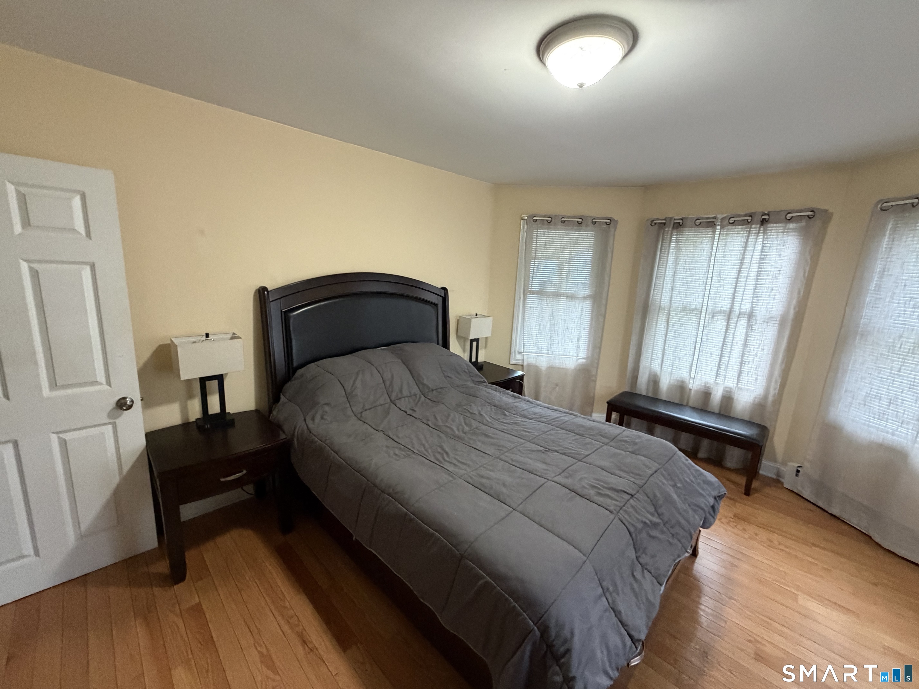 47 Lounsbury Street photo 6