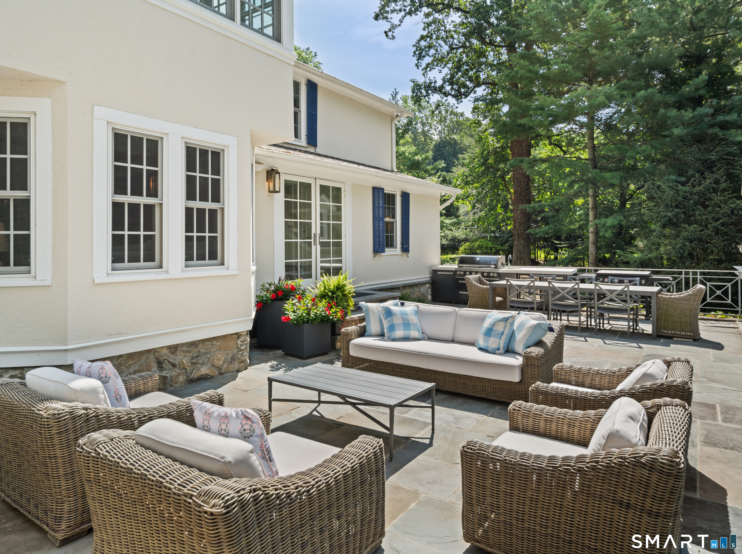 1123 Round Hill Road photo 34