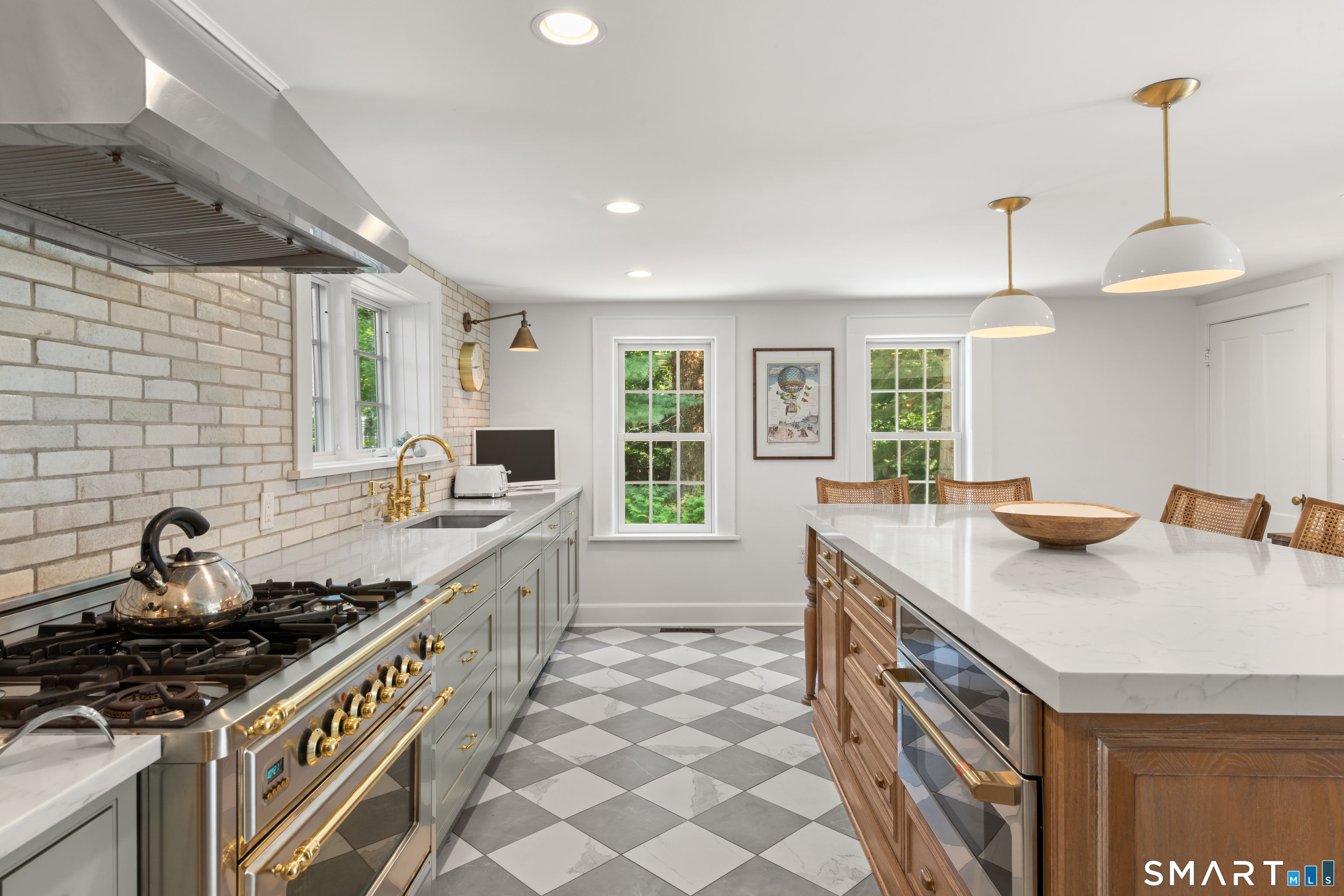 1123 Round Hill Road photo 16