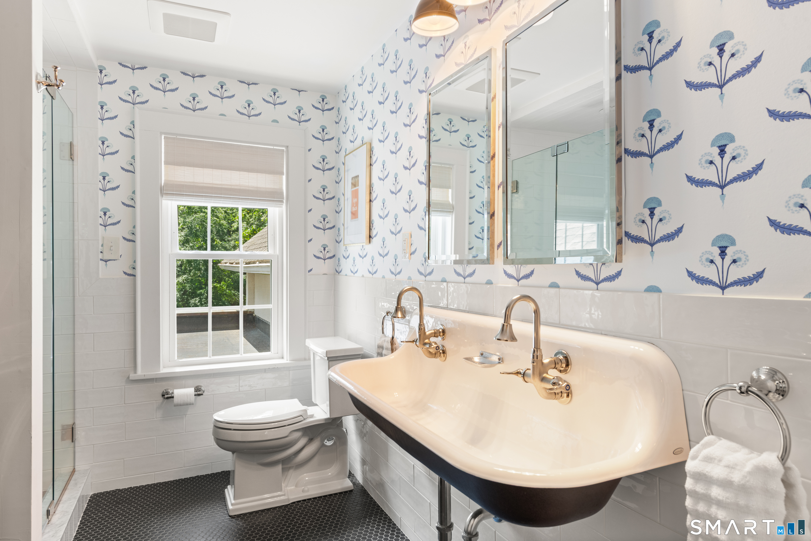 1123 Round Hill Road photo 32