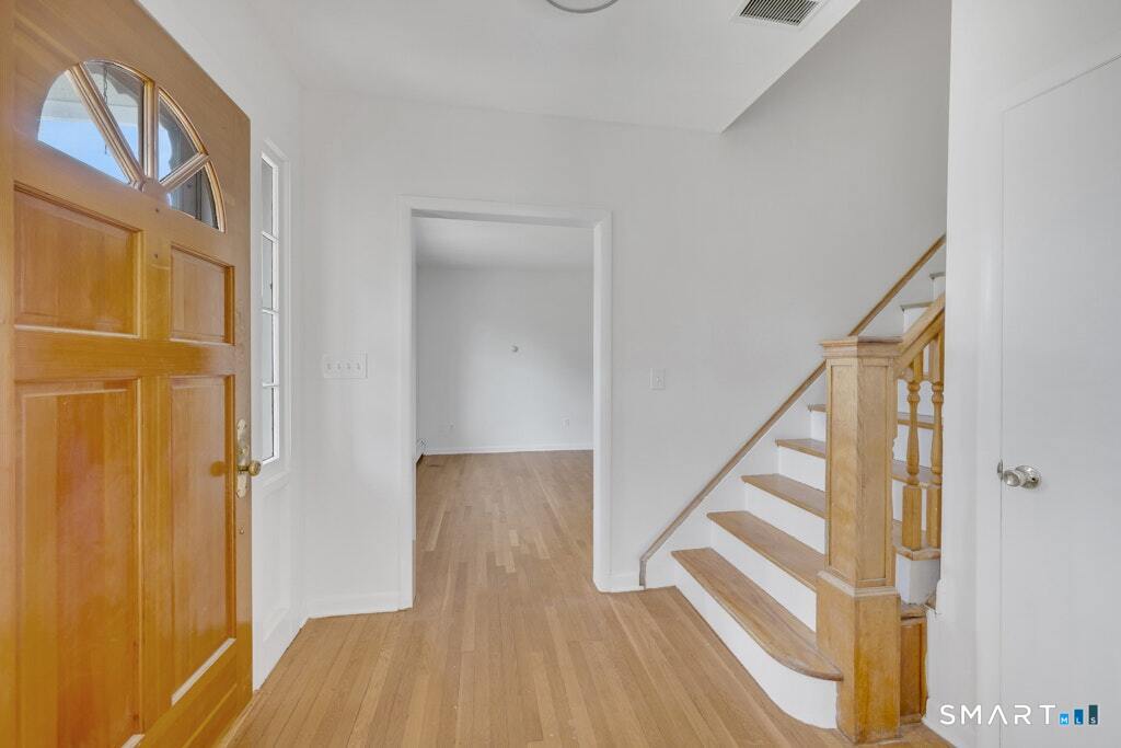 2743 Boston Post Road, Darien, Connecticut photo 4