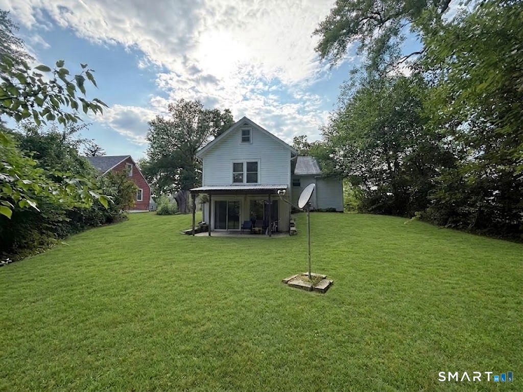 128 Woodland Street photo 16