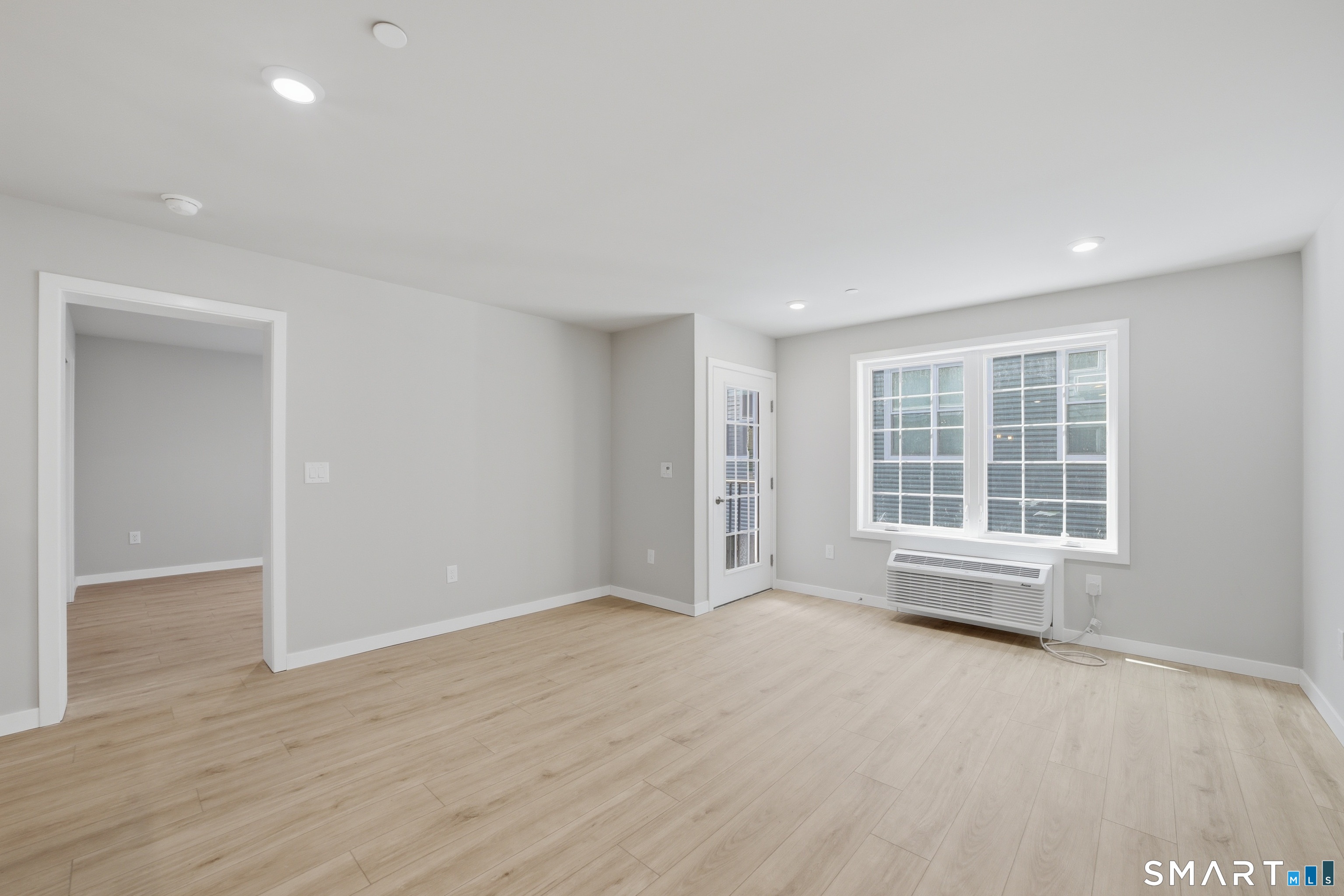 589 Bedford Street  Unit #205 photo 6