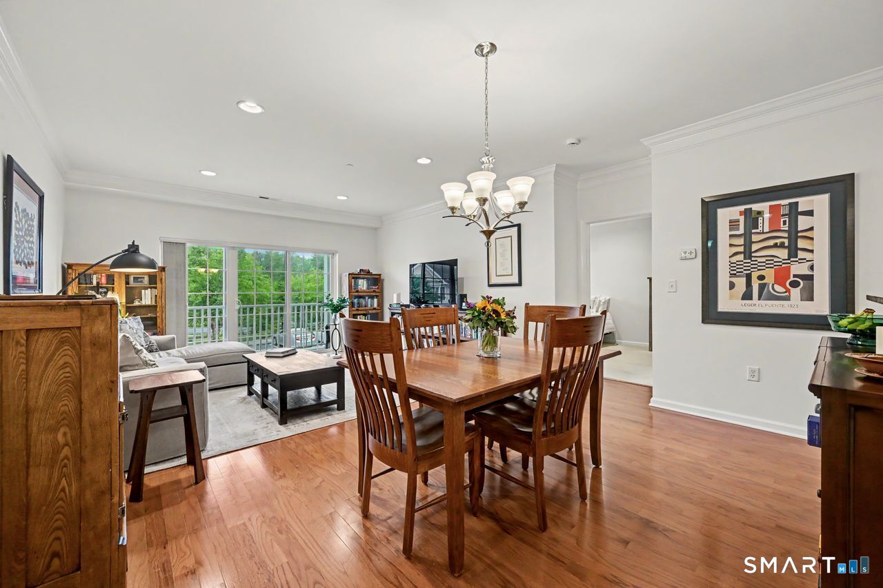 5th image of 215 Center Meadow Ln #215, Danbury, CT 06810 | MLS# 24196346