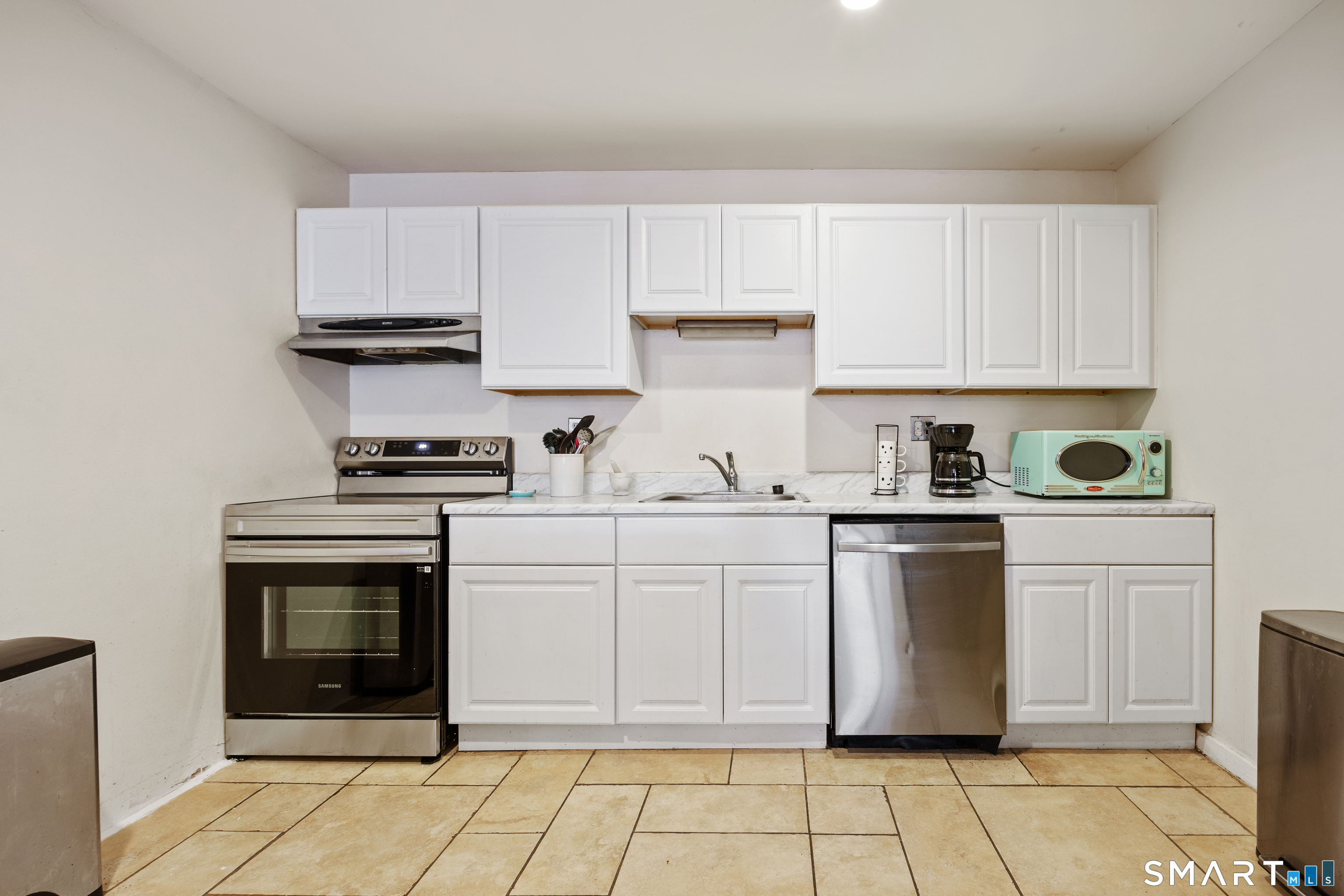 201 College Street  Unit #12 photo 8