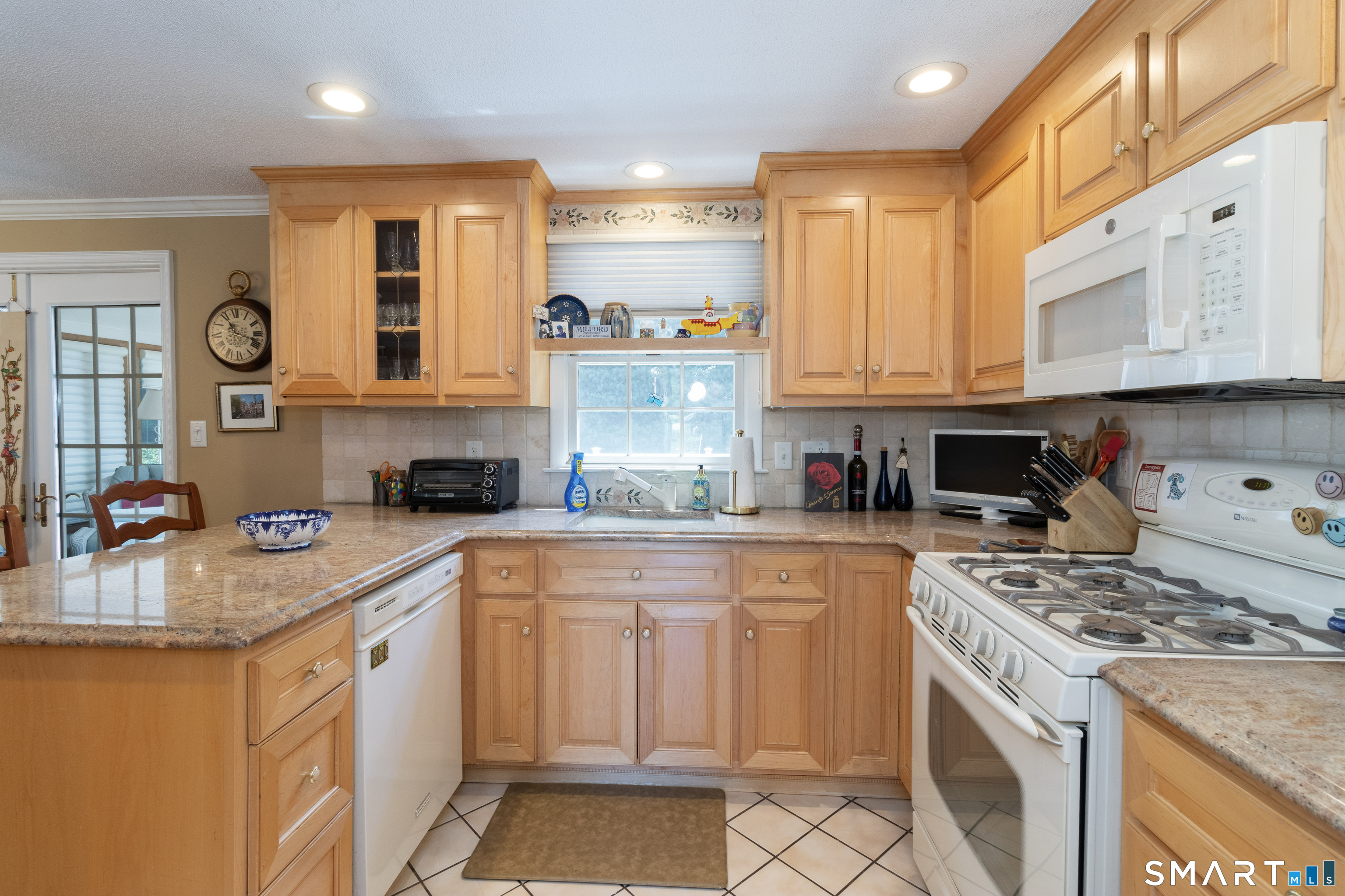 39 Candlewood Road photo 12