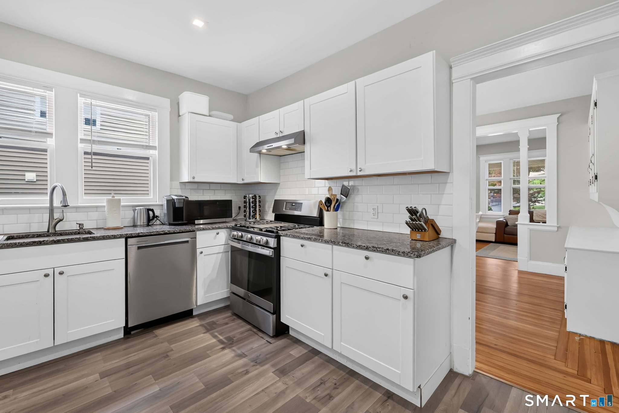401 Prospect Avenue photo 19