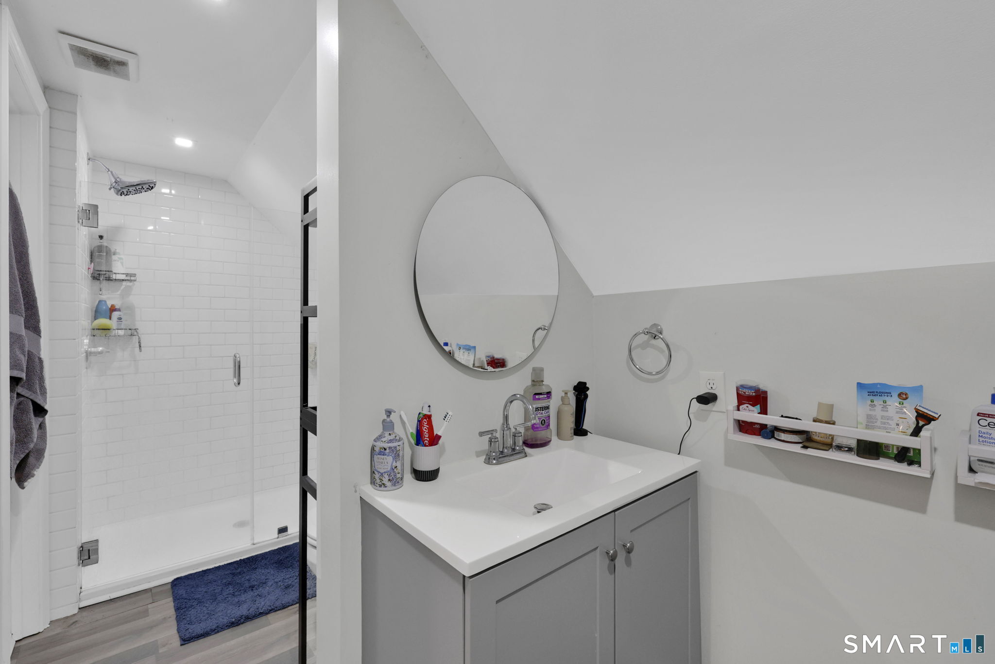 401 Prospect Avenue photo 30