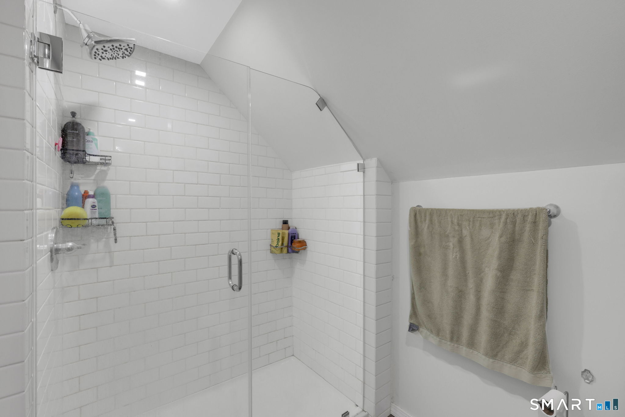 401 Prospect Avenue photo 31