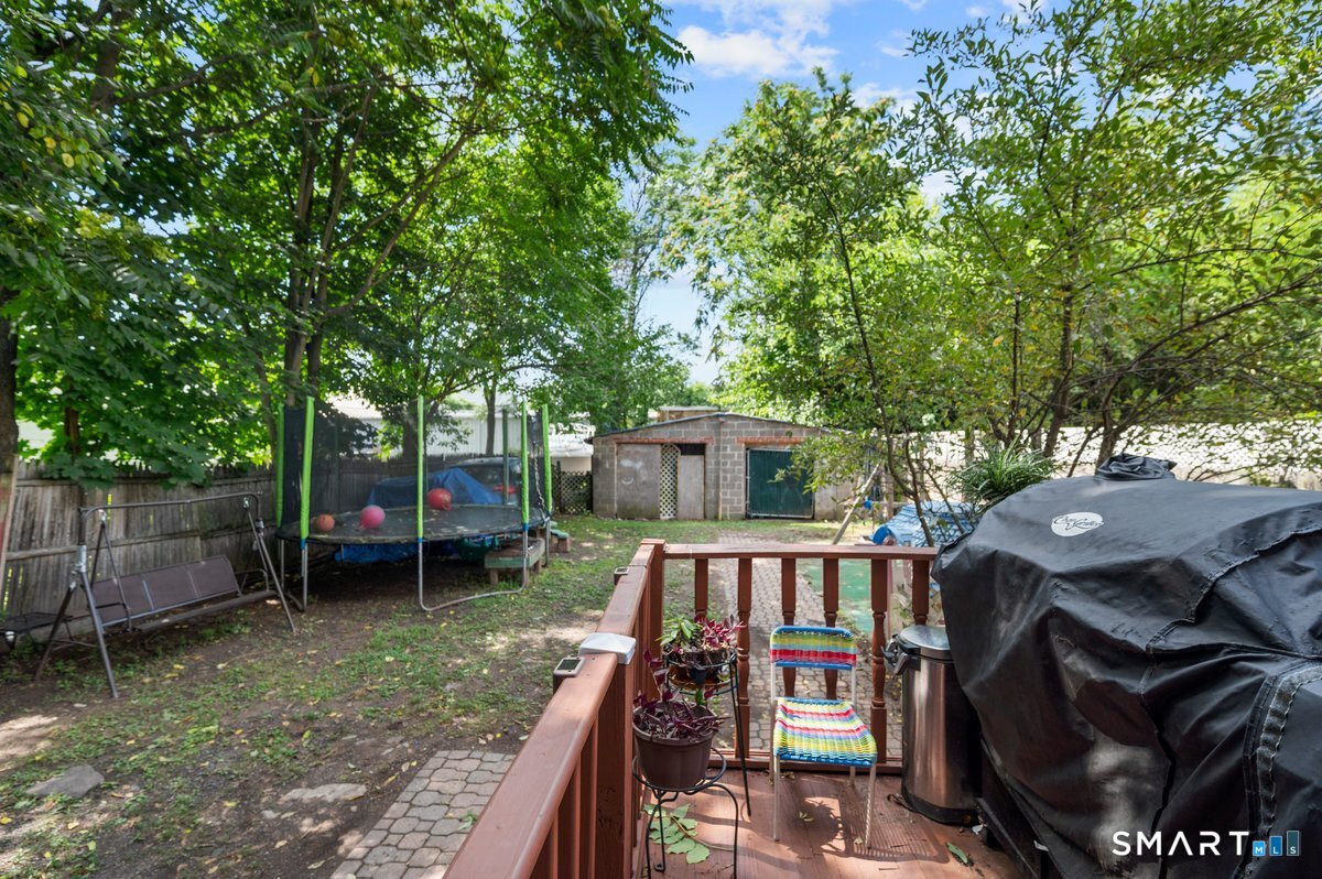 37 Capen Street photo 4