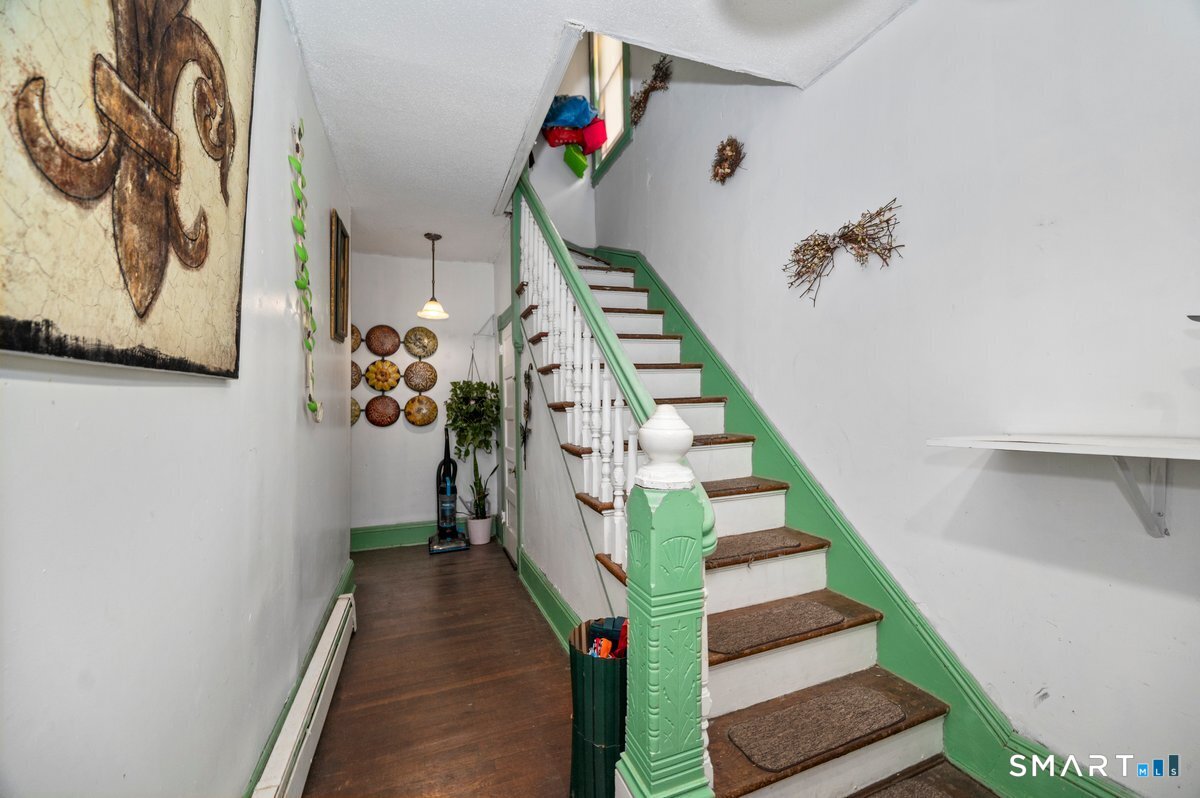 37 Capen Street photo 7