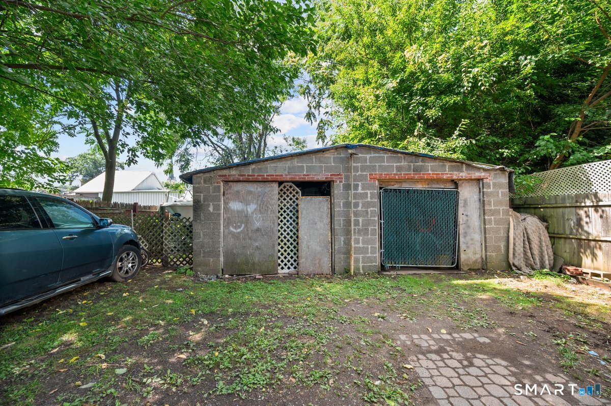 37 Capen Street photo 5