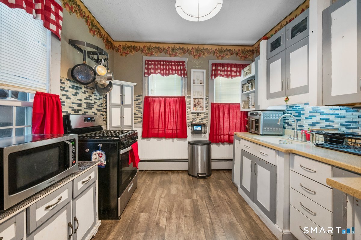 37 Capen Street photo 16