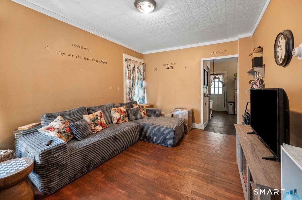 37 Capen Street photo 17