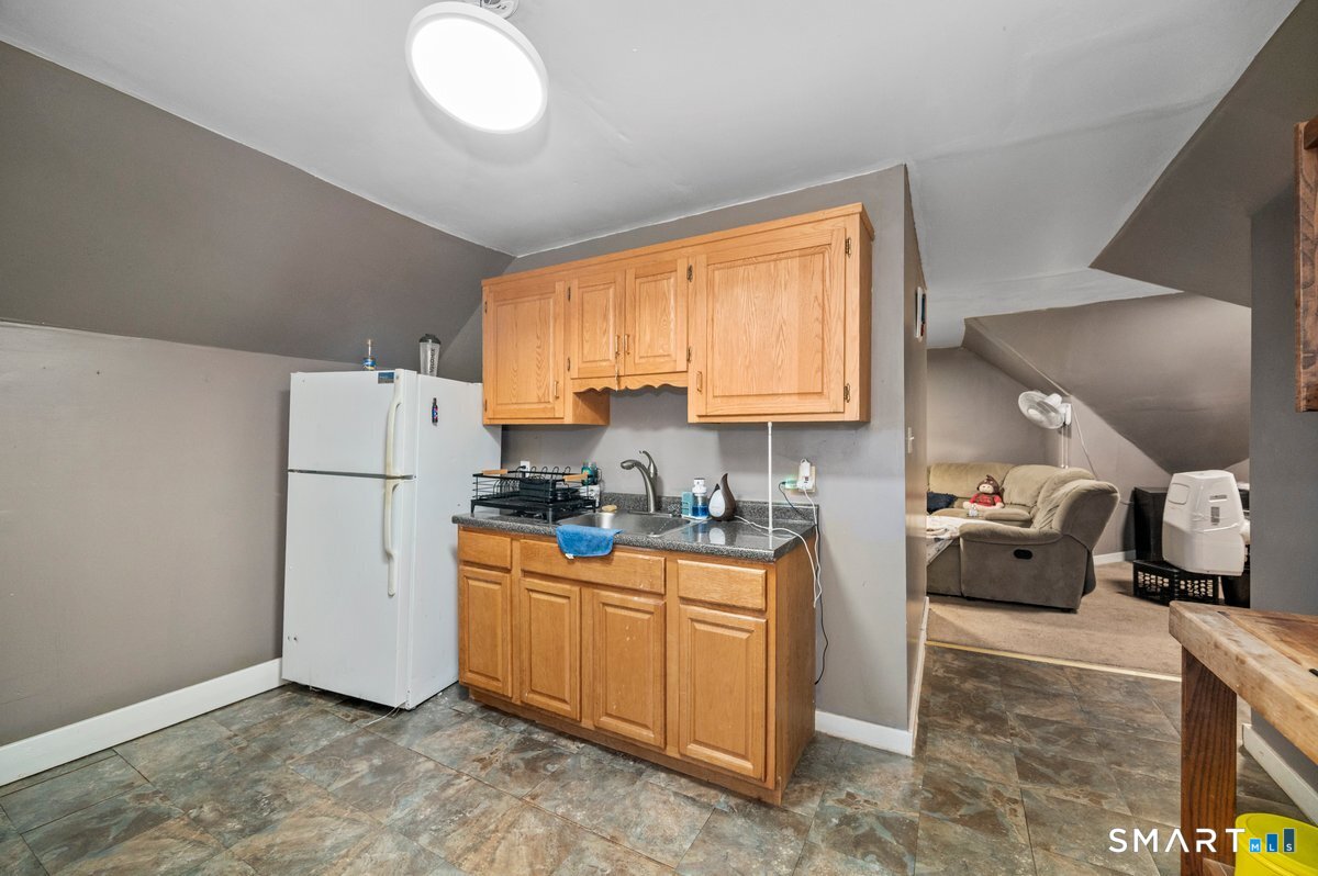 37 Capen Street photo 29
