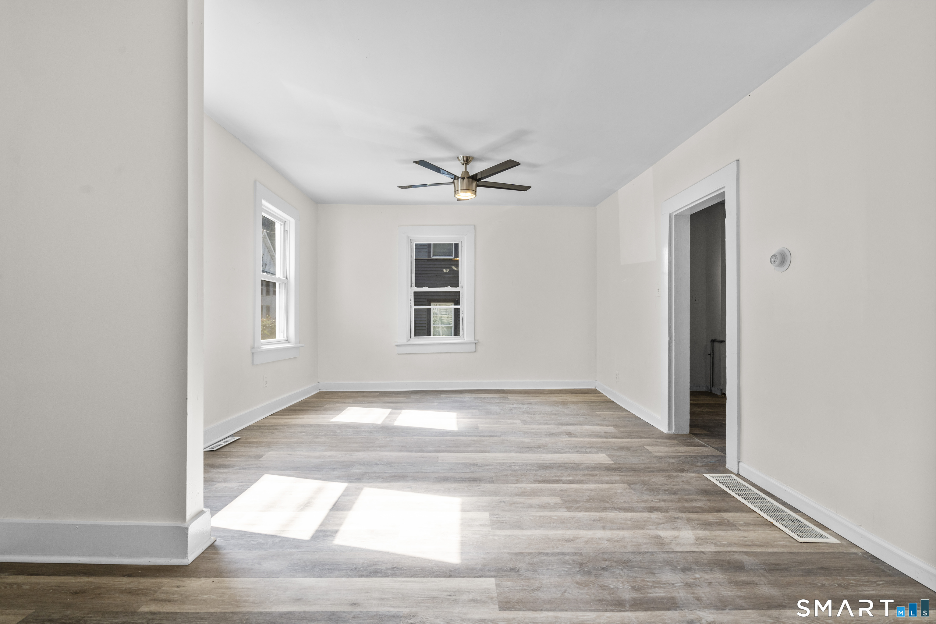168 Derby Avenue photo 5