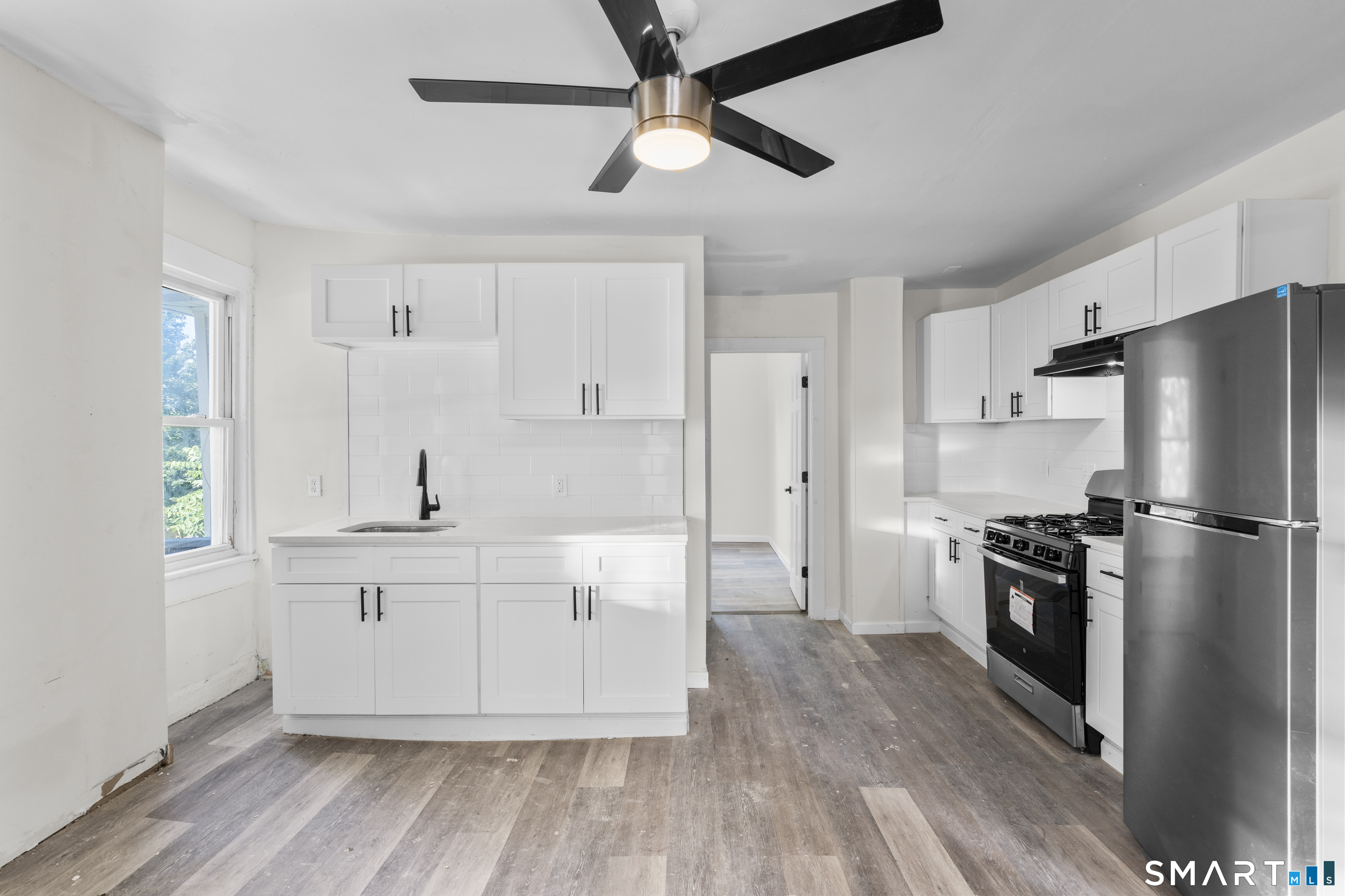 168 Derby Avenue photo 10