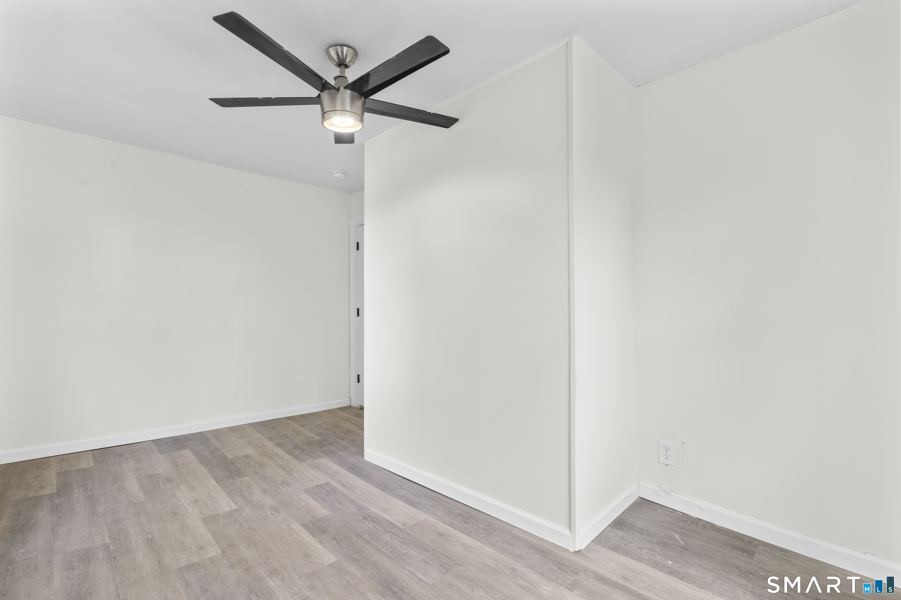 168 Derby Avenue photo 18