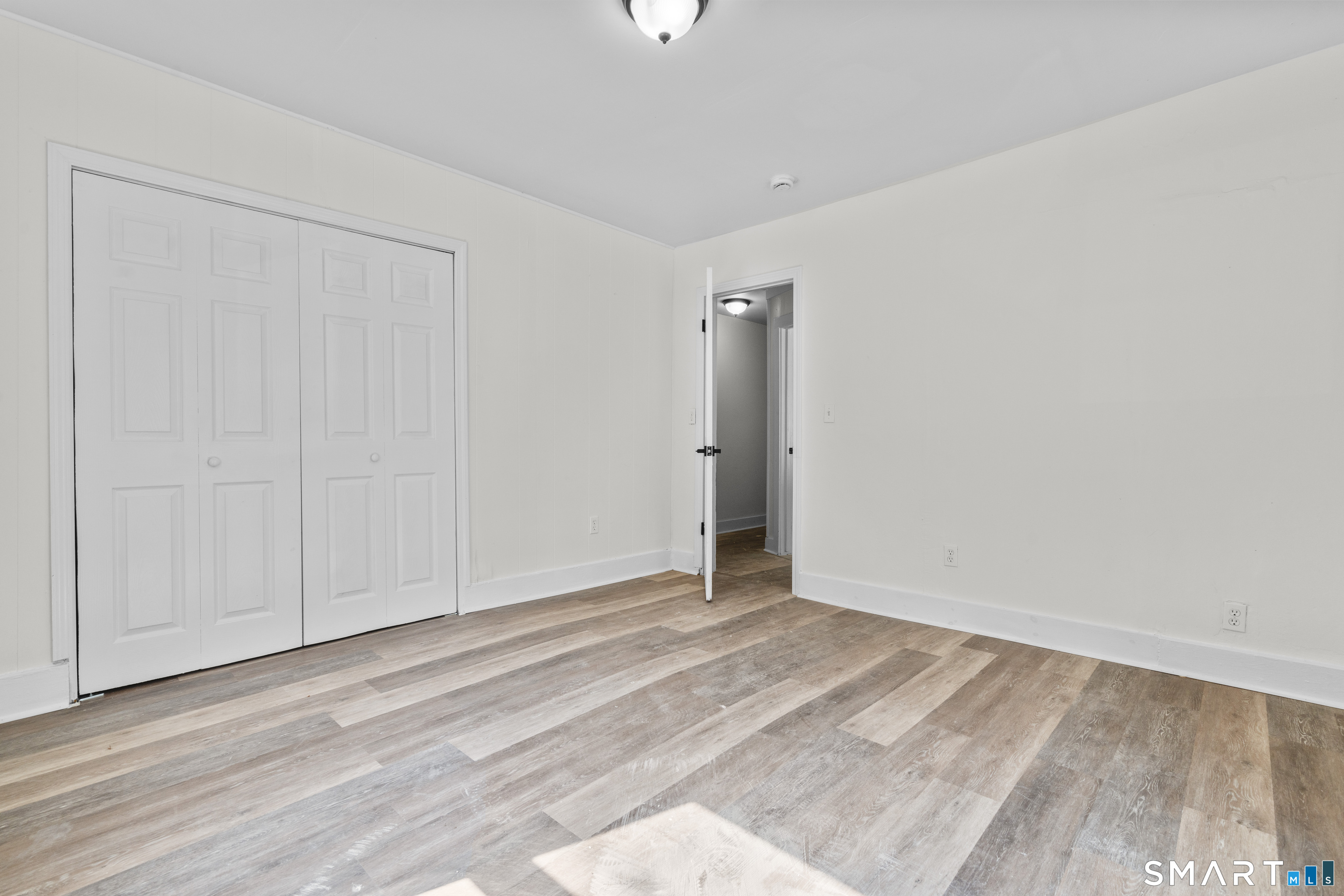 168 Derby Avenue photo 20