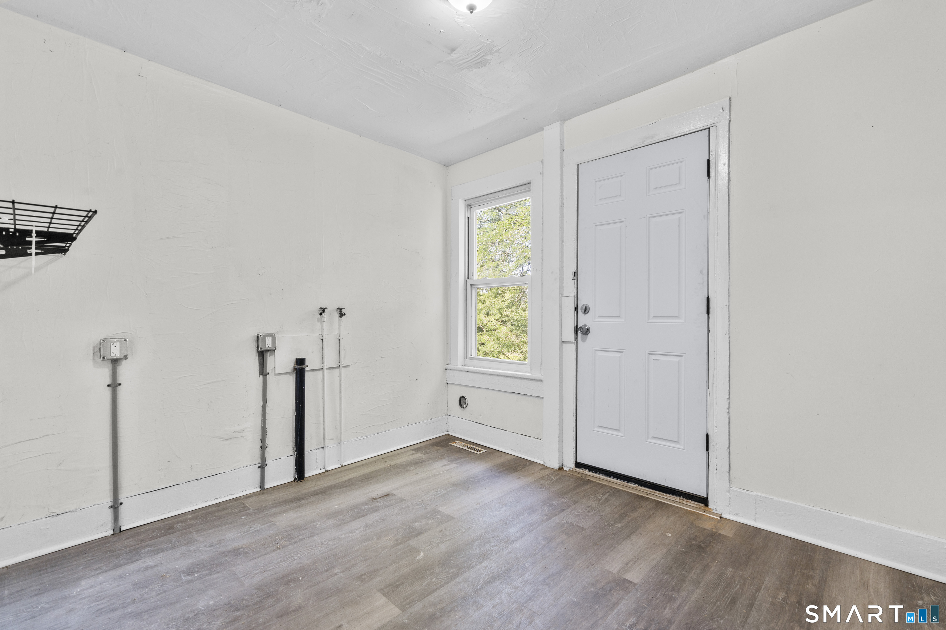168 Derby Avenue photo 25