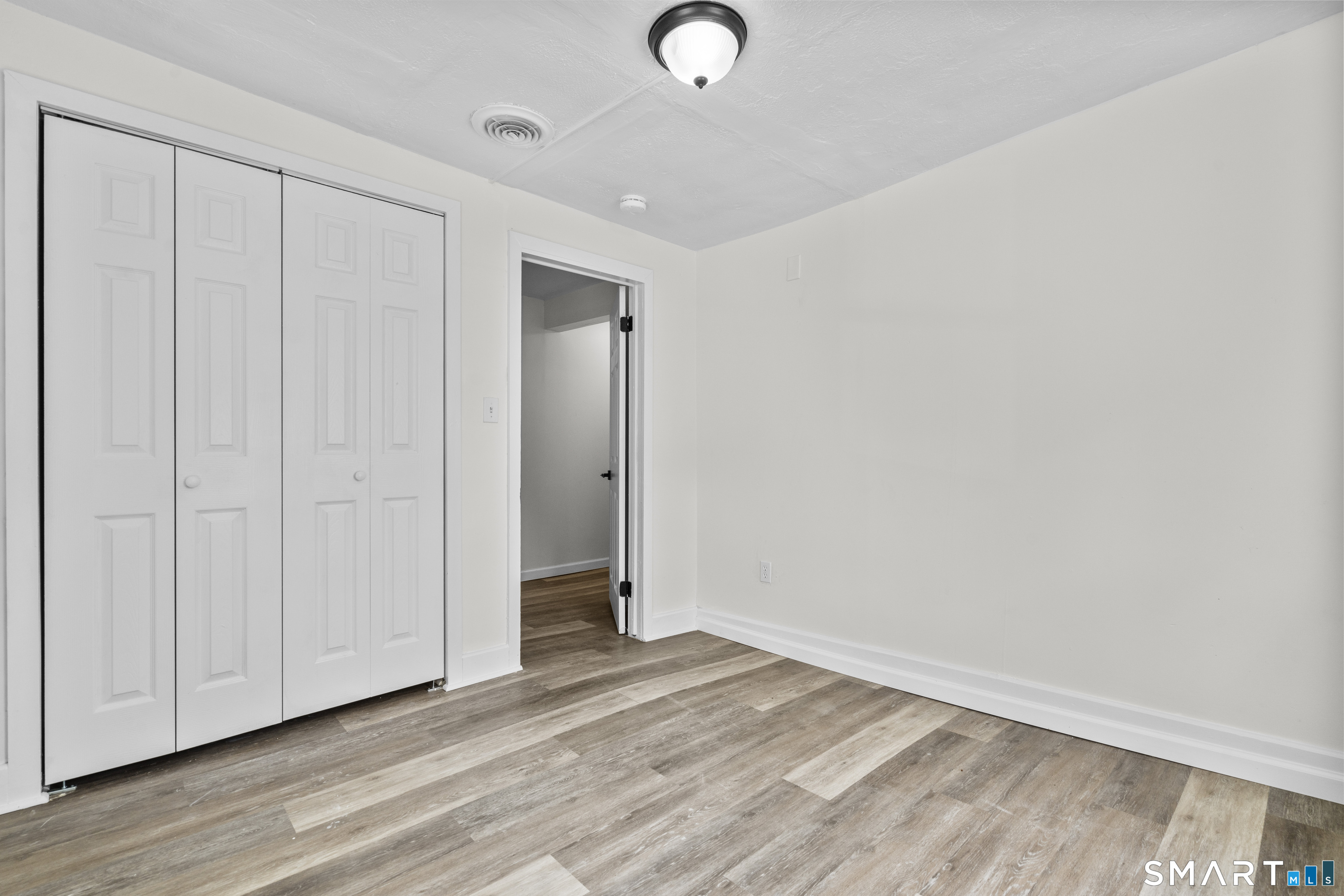 168 Derby Avenue photo 34