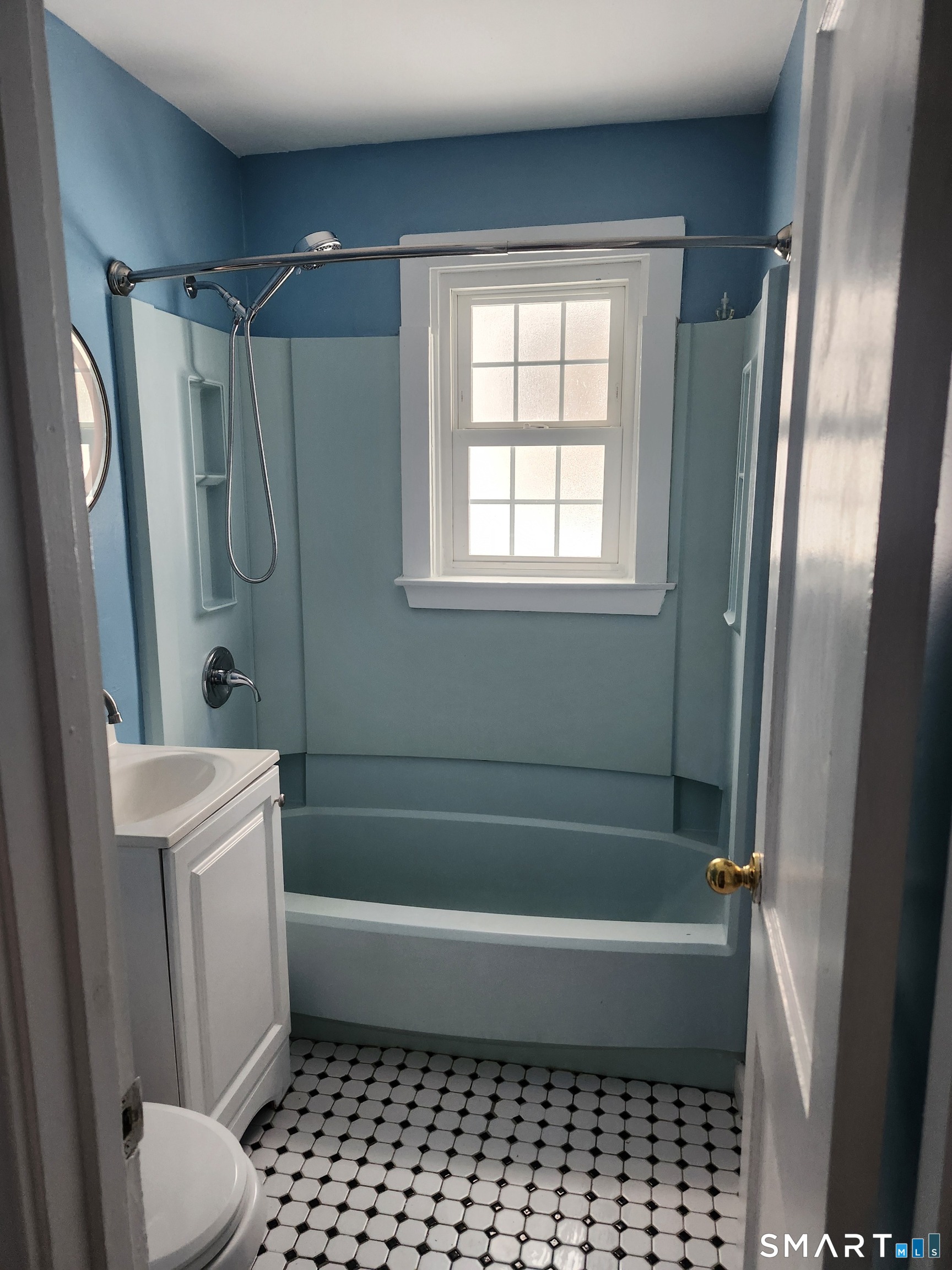 22 Higbie Drive photo 3