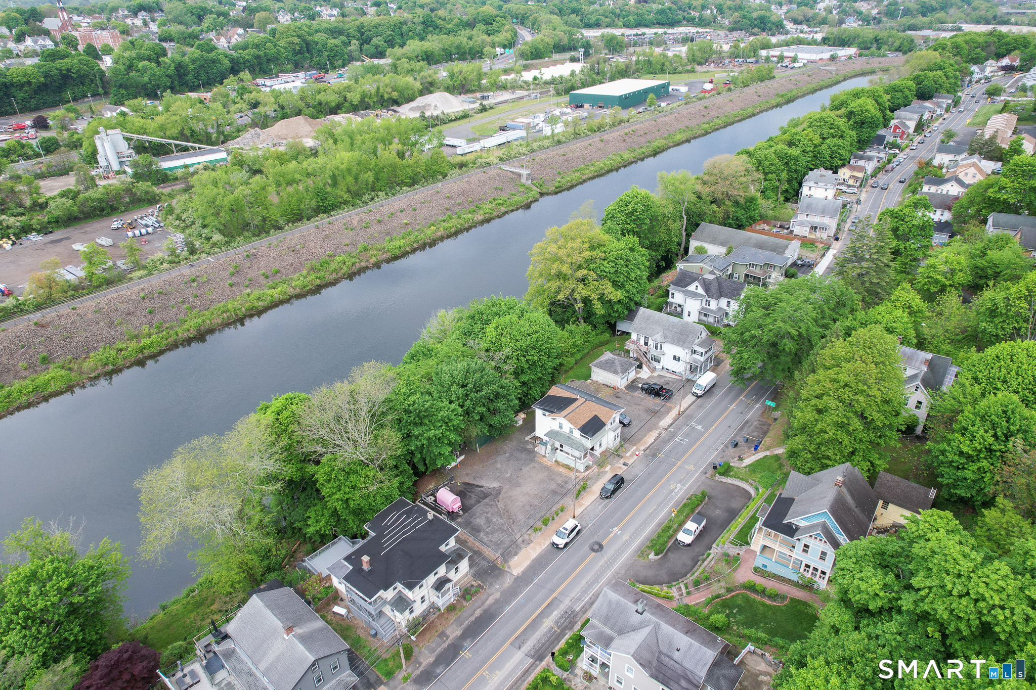 168 Derby Avenue photo 4